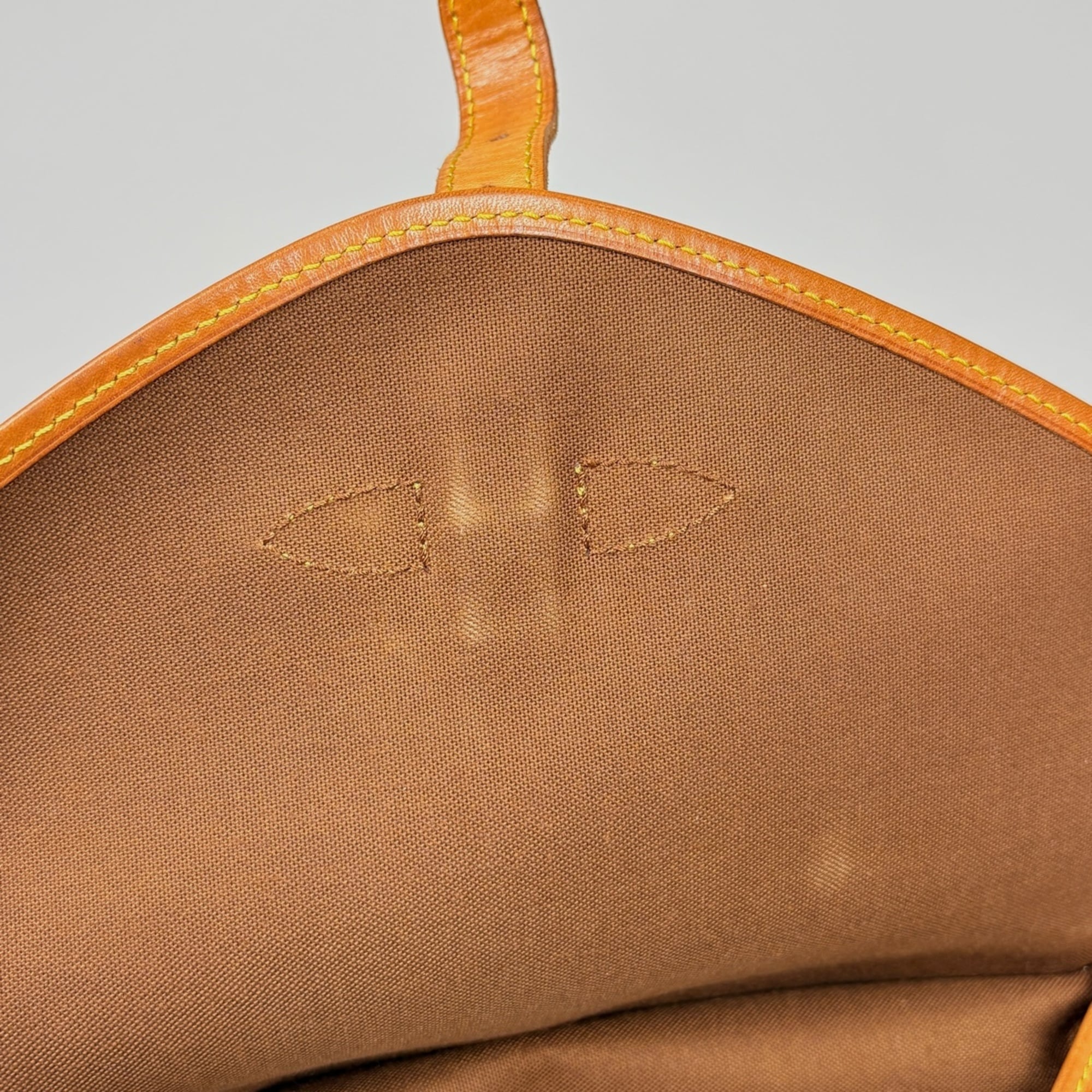 Louis Vuitton Brown Monogram Shoulder Bag (Pre-Owned)