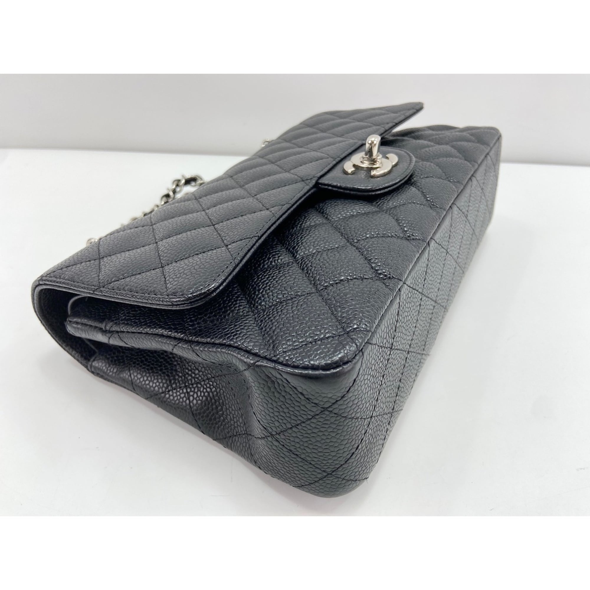 Chanel Matelasse Black Tote Bag (Pre-Owned)