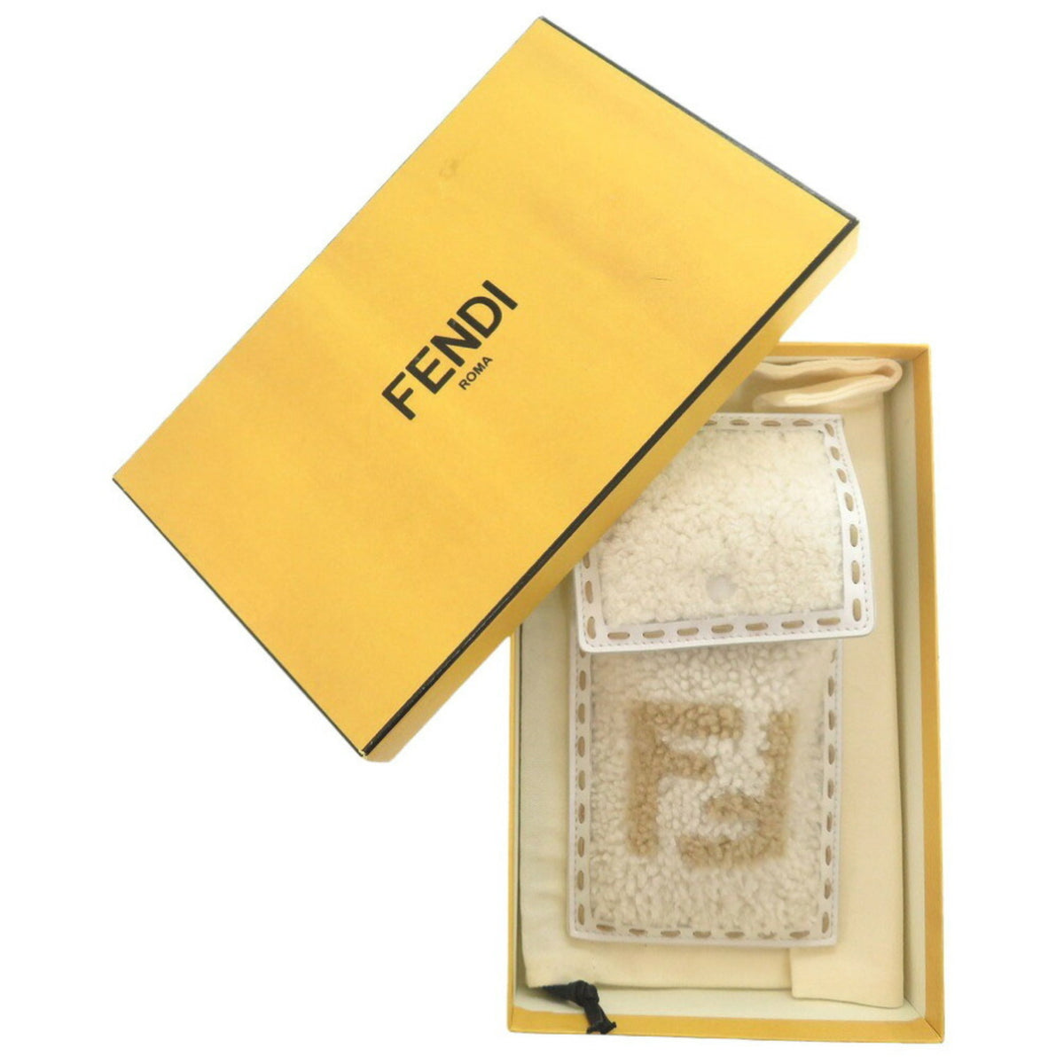 Fendi White Leather Leather Pouch (Pre-Owned)
