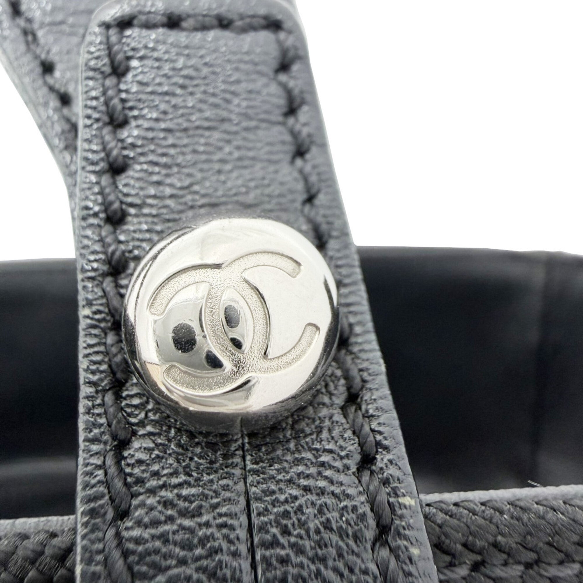Chanel Black Coated Canvas Leather Tote Bag (Pre-Owned)
