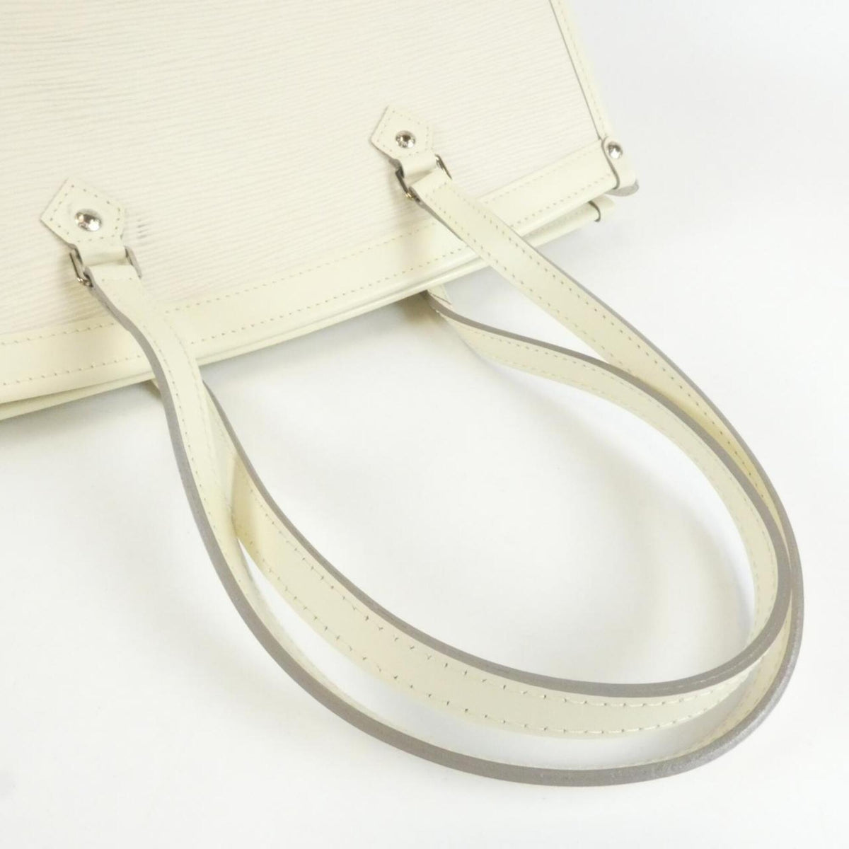 Louis Vuitton Epi Lv Off White Leather Shoulder Bag (Pre-Owned)