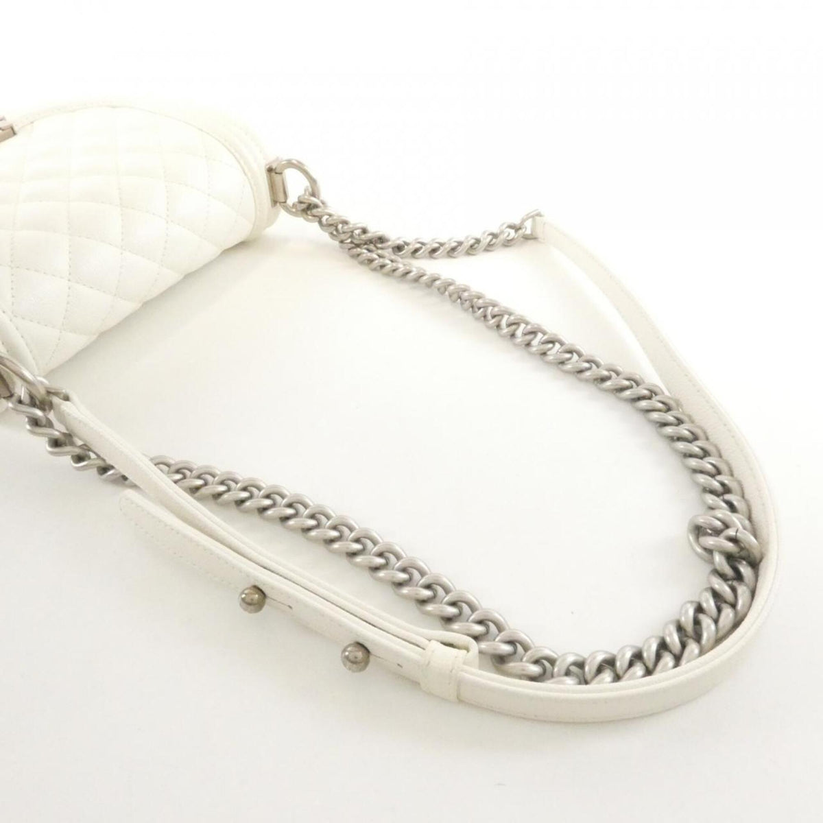 Chanel Matte Silver White Grained Calfskin Shoulder Bag (Pre-Owned)