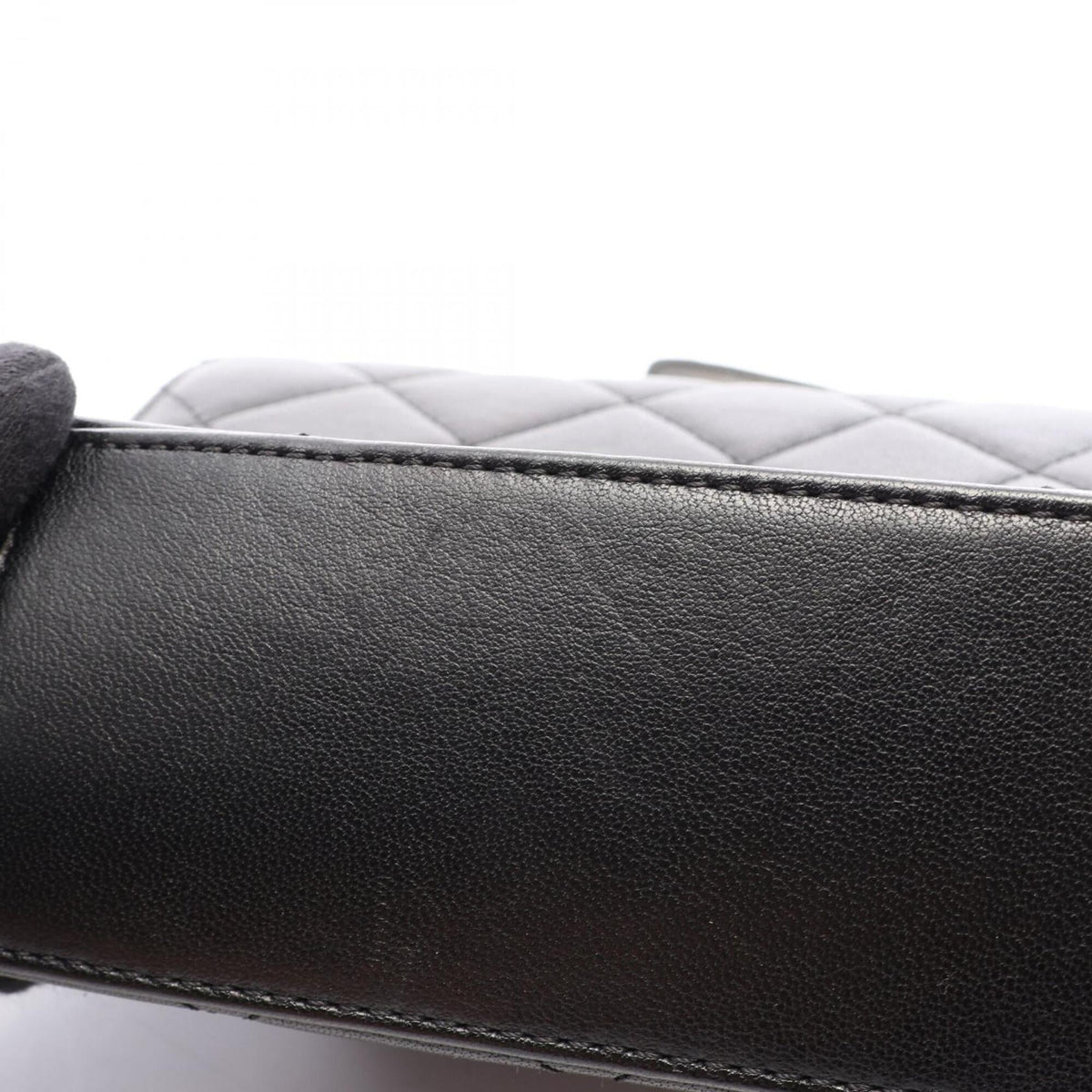 Chanel Black Leather Handbag Shoulder Bag (Pre-Owned)