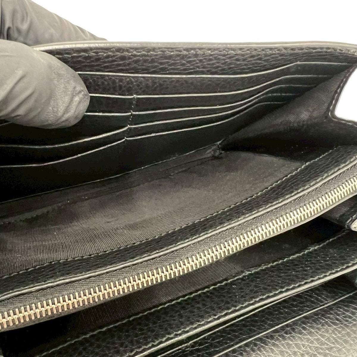 Gucci Black Leather Pochette Shoulder Bag (Pre-Owned)