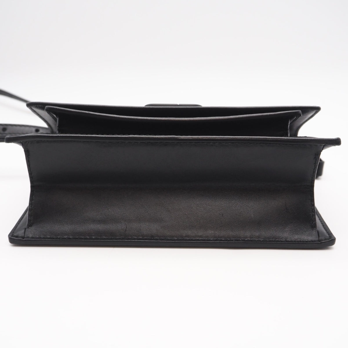 Balenciaga Black Leather Handbag (Pre-Owned)