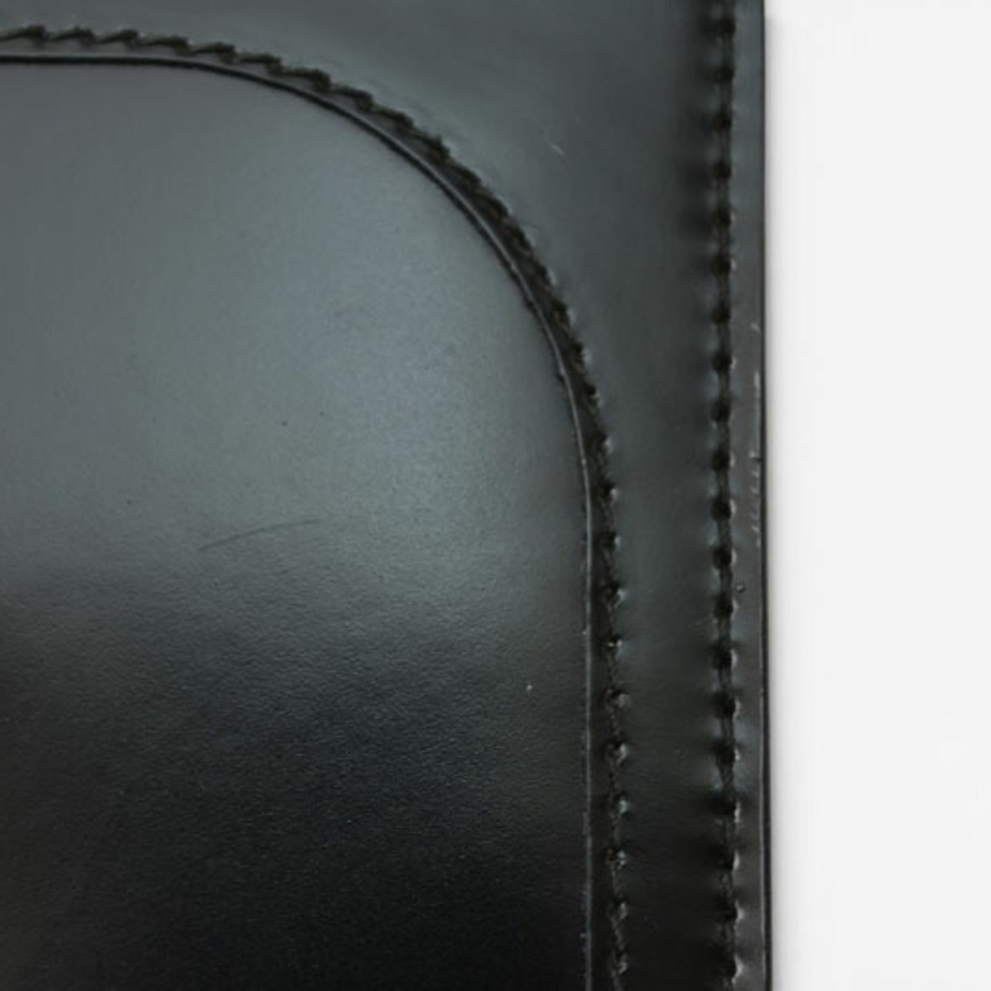 Gucci Black Leather Wallet (Bi-Fold) (Pre-Owned)