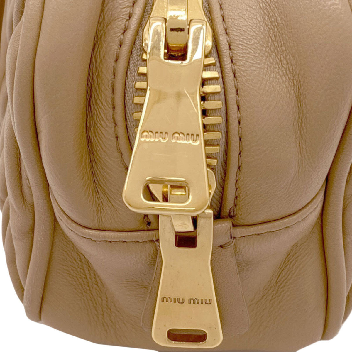 Miu Miu Brown Leather Handbag (Pre-Owned)