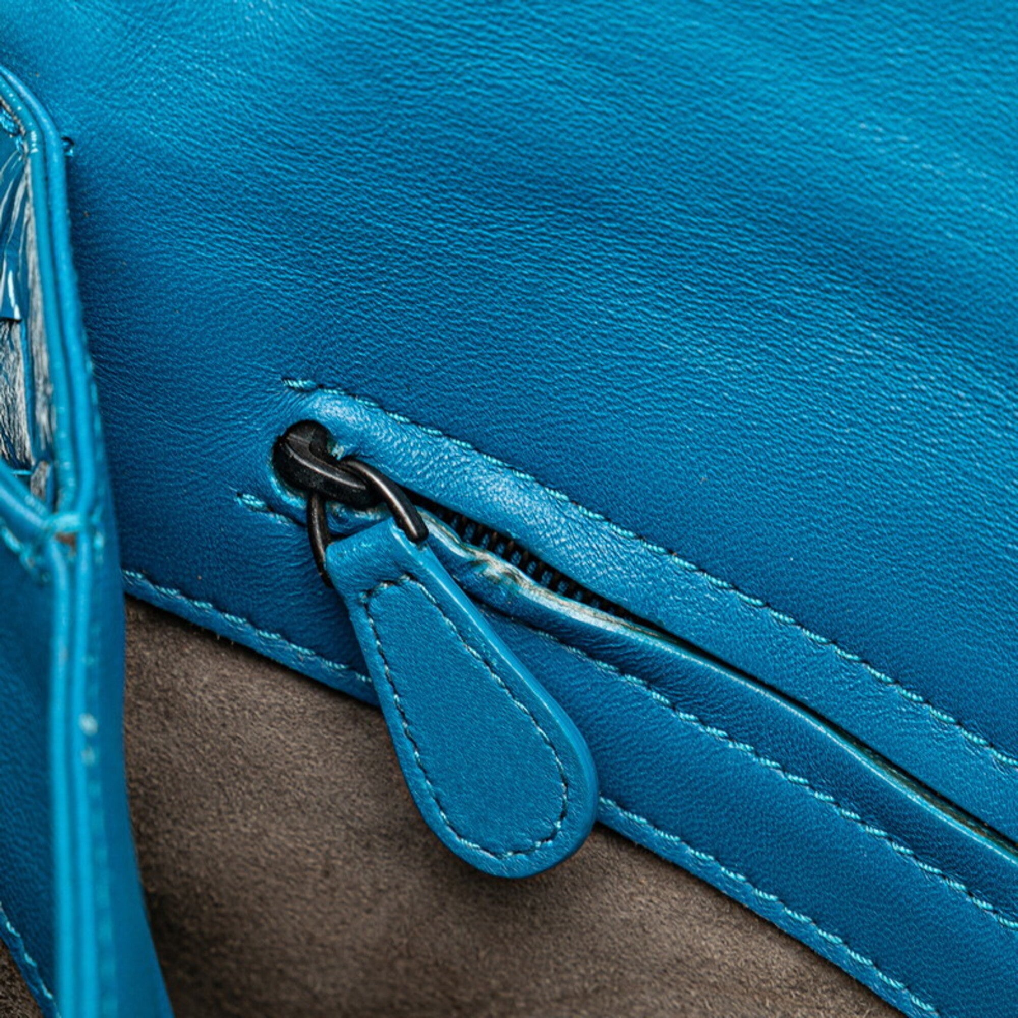 Bottega Veneta Intrecciato Blue Leather Shoulder Bag (Pre-Owned)