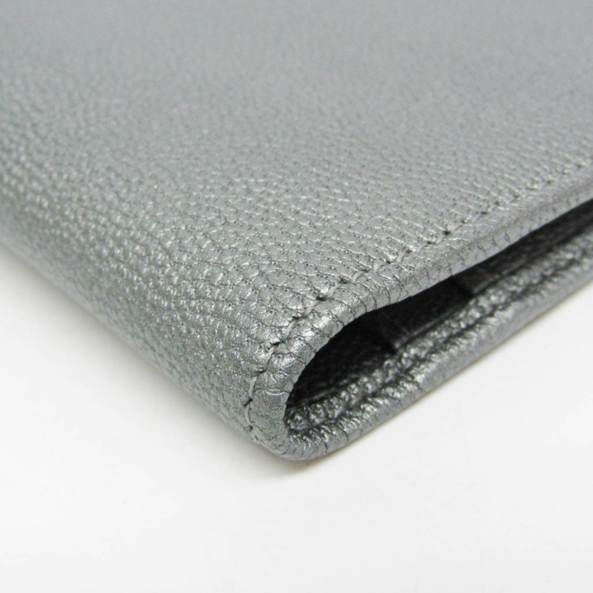 Chanel Coco Button Silver Leather Long Wallet (Bi-Fold) (Pre-Owned)