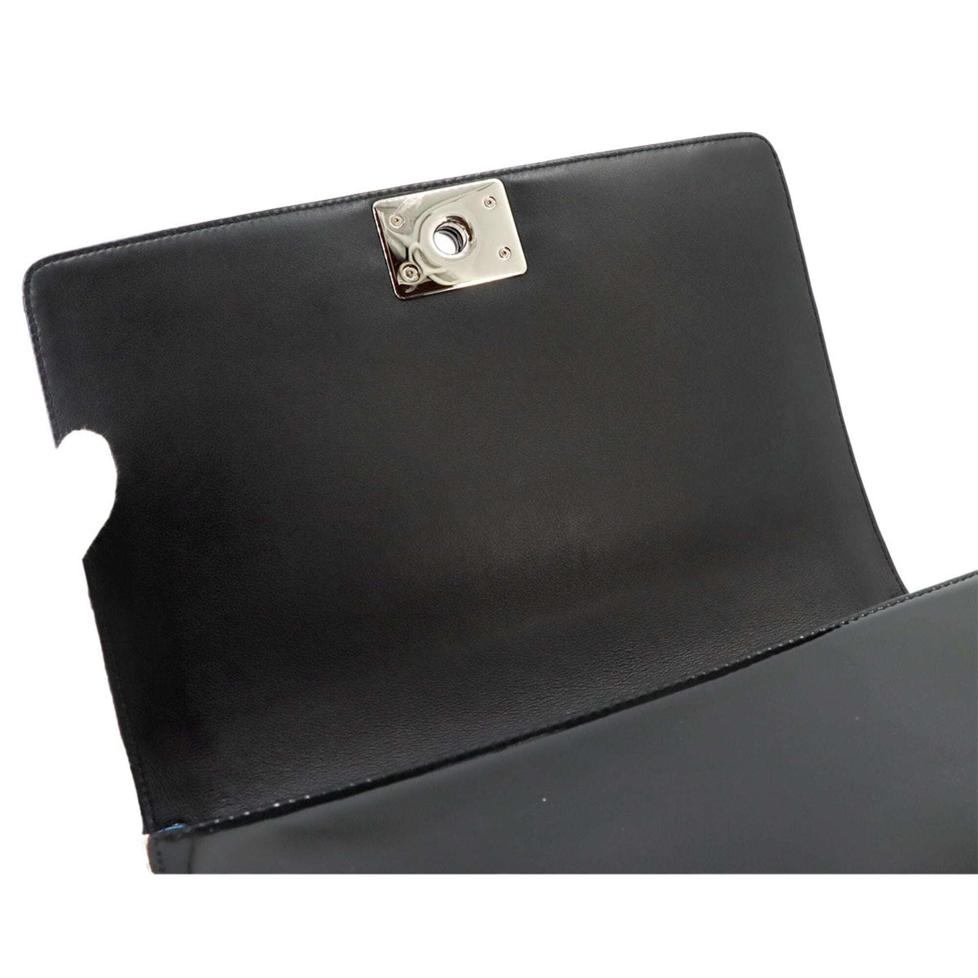 Chanel Black Patent Leather Handbag Shoulder Bag (Pre-Owned)