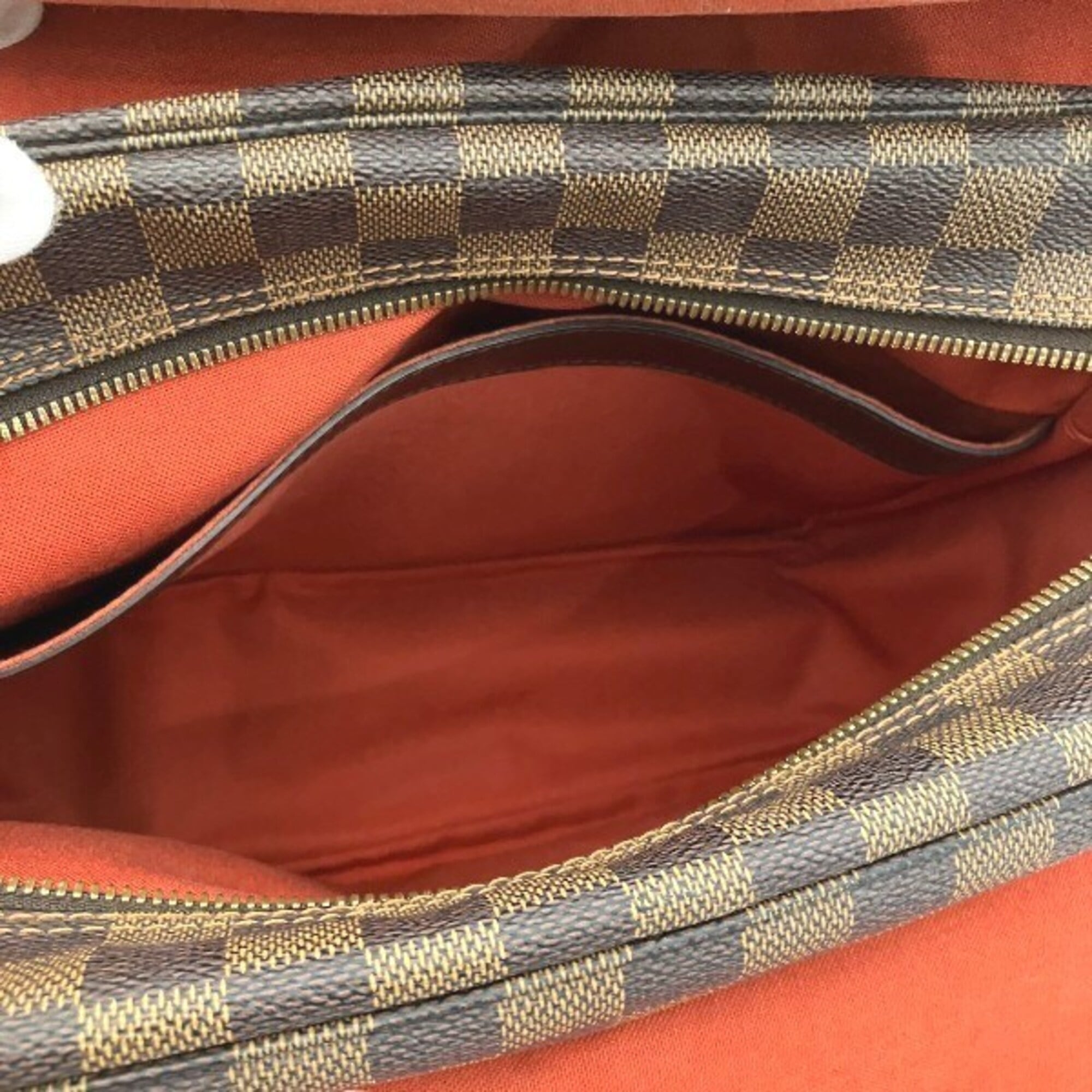 Louis Vuitton Brown Handbag Shoulder Bag (Pre-Owned)