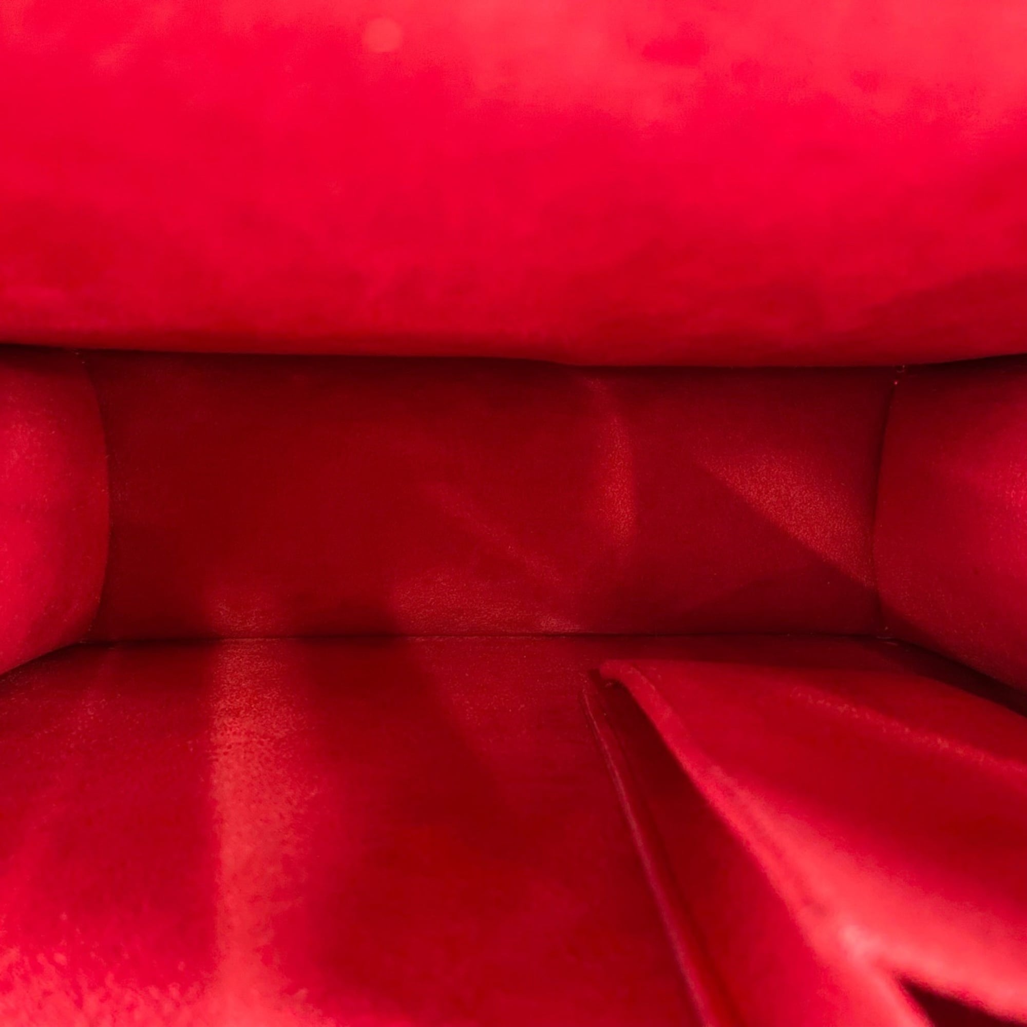 Louis Vuitton Red Color Handbag (Pre-Owned)