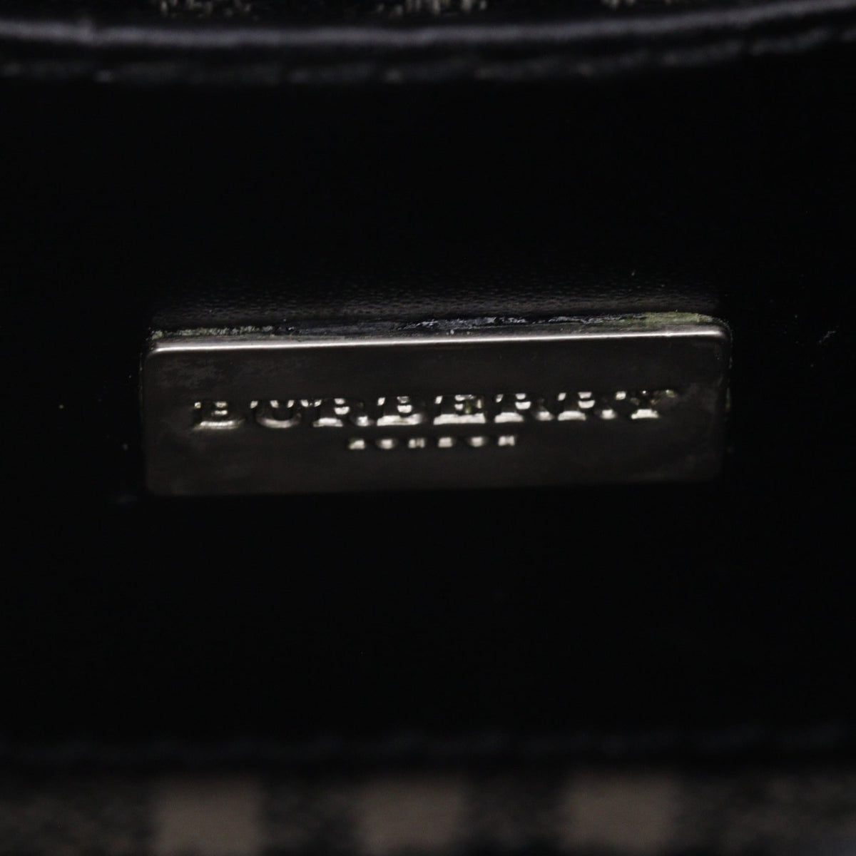 Burberry Black Leather Shoulder Bag (Pre-Owned)
