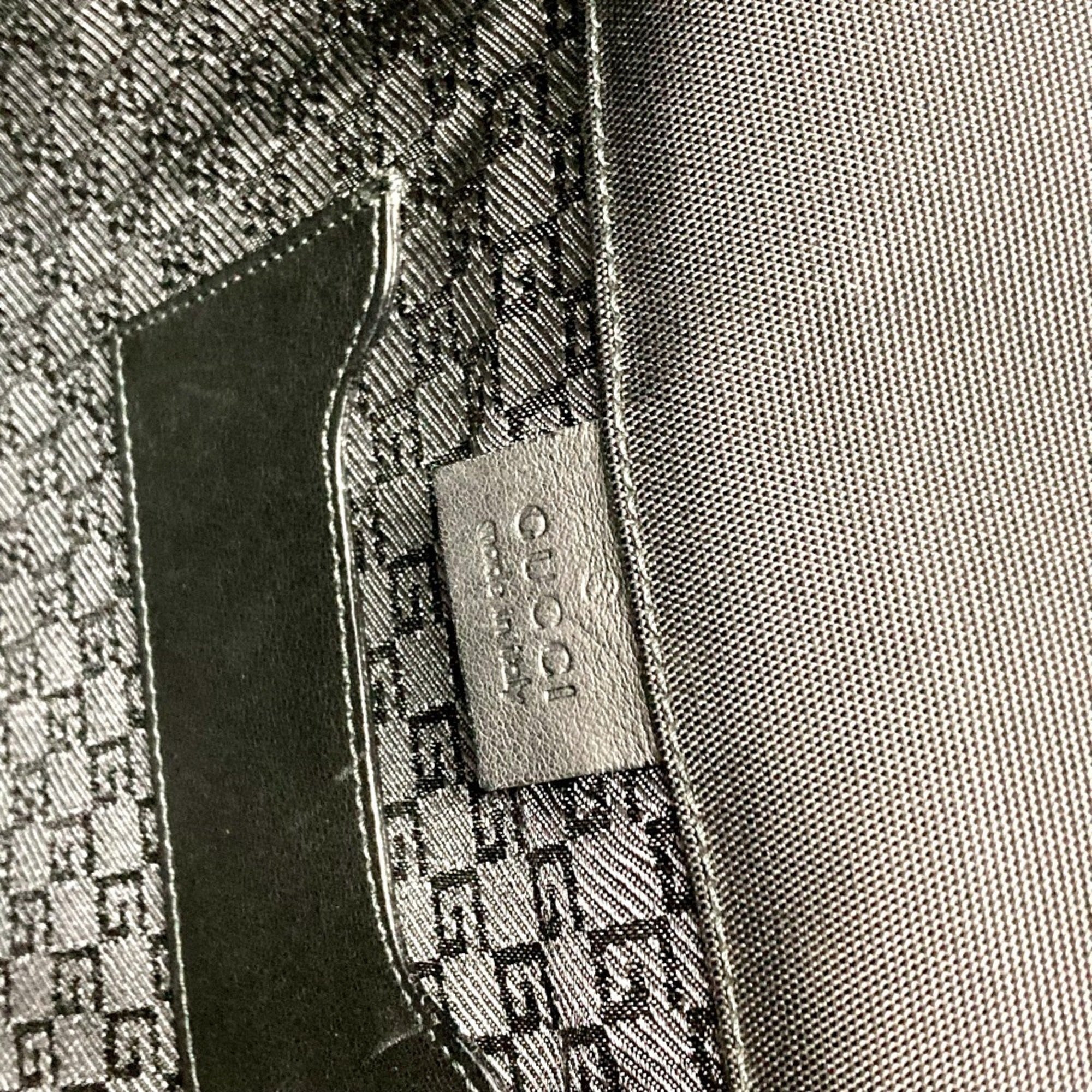 Gucci Black Nylon Clutch Bag Pouch (Pre-Owned)