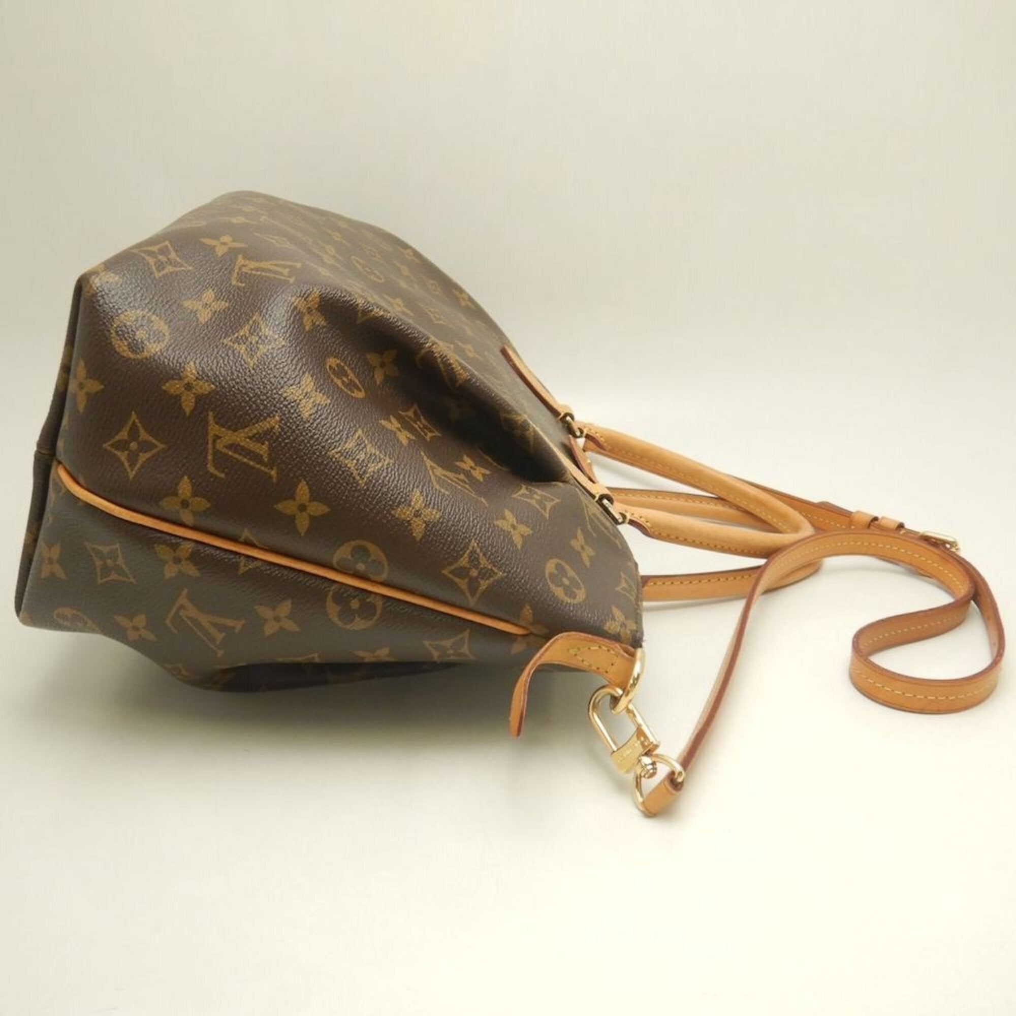 Louis Vuitton Brown Monogram Monogram Canvas Handbag (Pre-Owned)