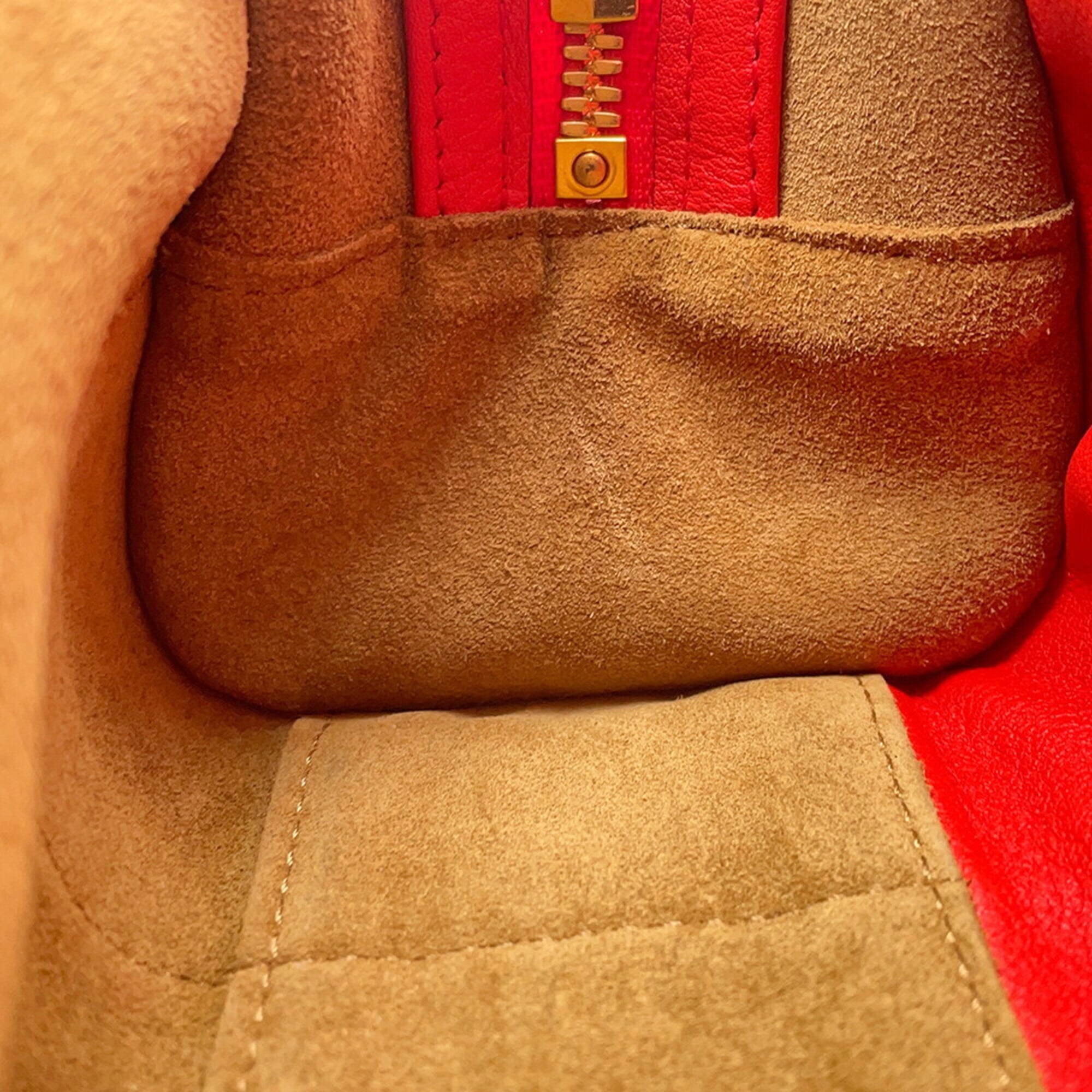 Loewe Amazona Red Color Leather Handbag Shoulder Bag (Pre-Owned)
