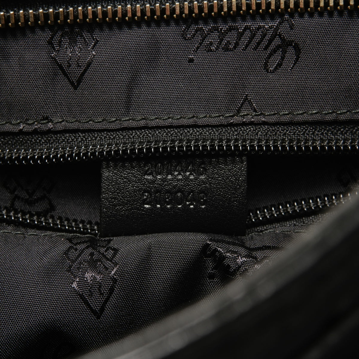 Gucci Black Shoulder Bag (Pre-Owned)