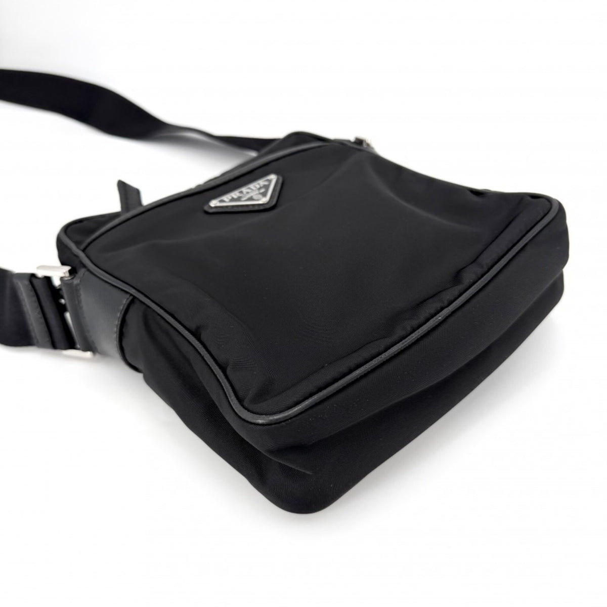 Prada Black Nylon Shoulder Bag (Pre-Owned)