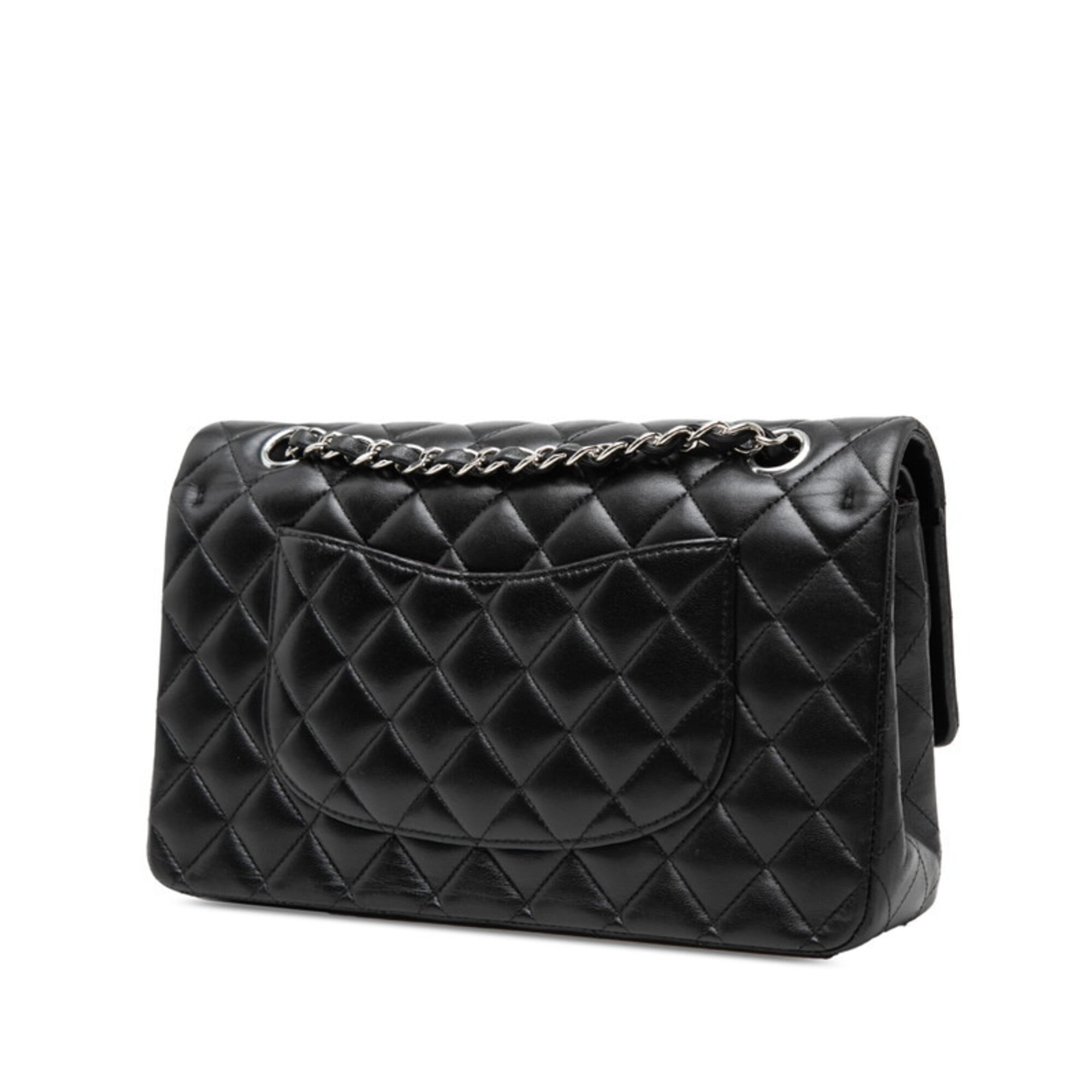 Chanel Black Leather Shoulder Bag (Pre-Owned)