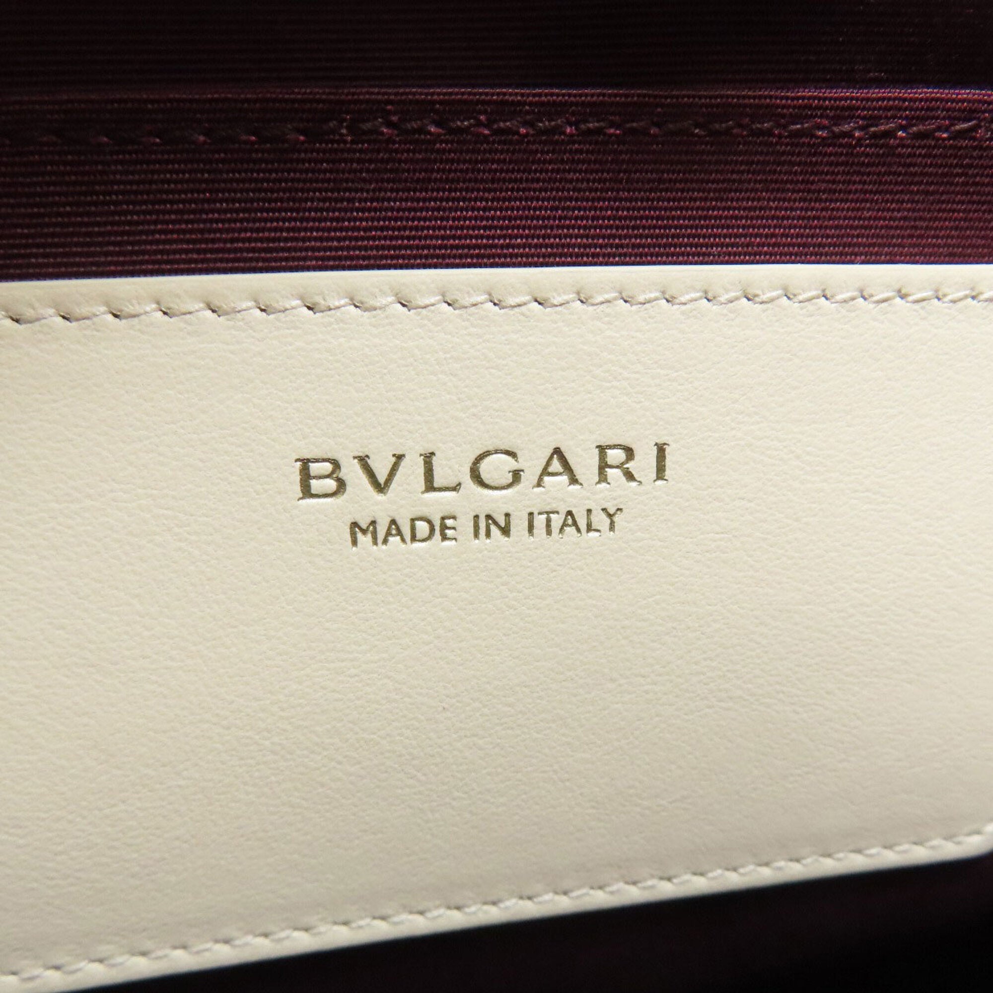Bvlgari Bvlgari Bvlgari White Leather Handbag (Pre-Owned)