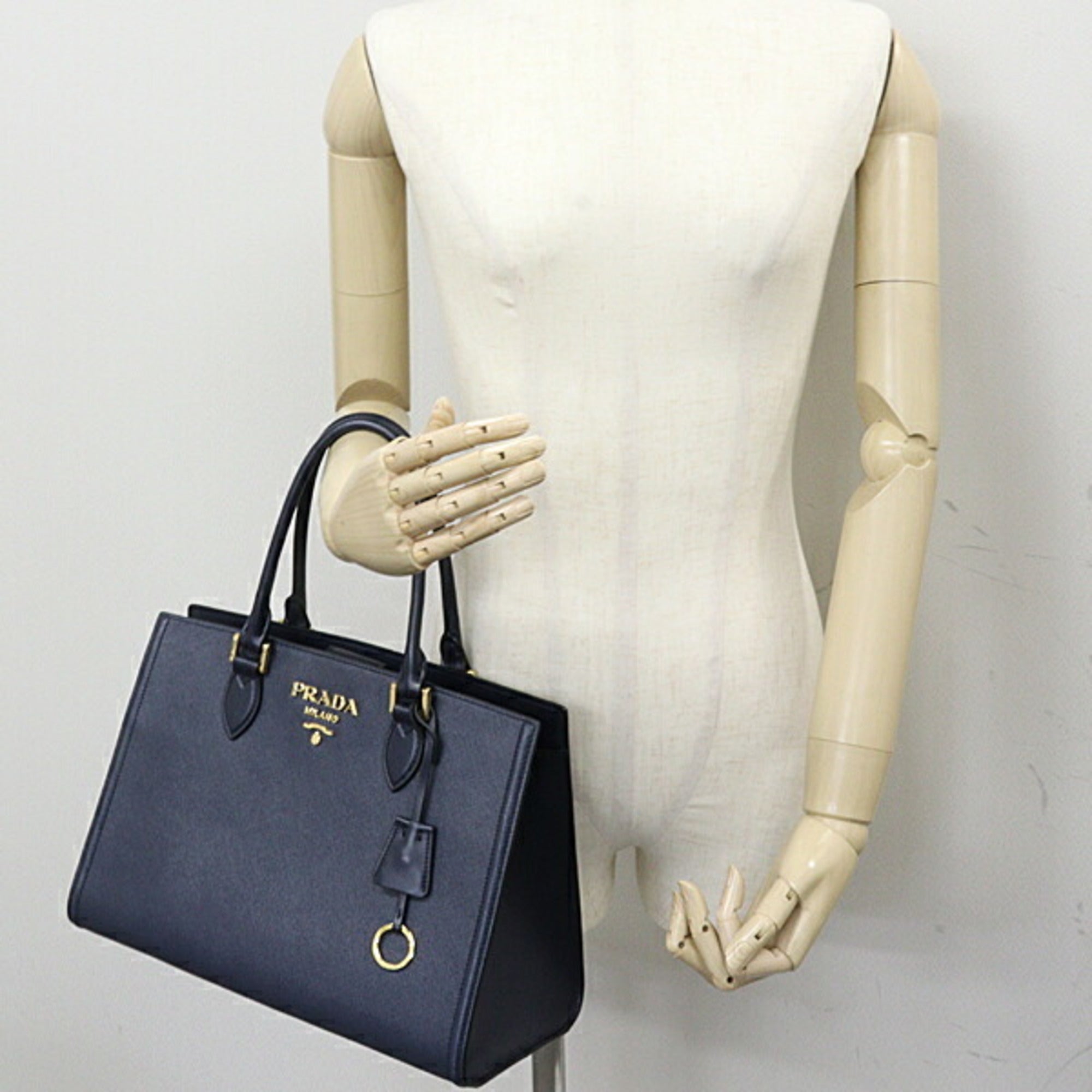 Prada Saffiano Navy Saffiano Handbag (Pre-Owned)