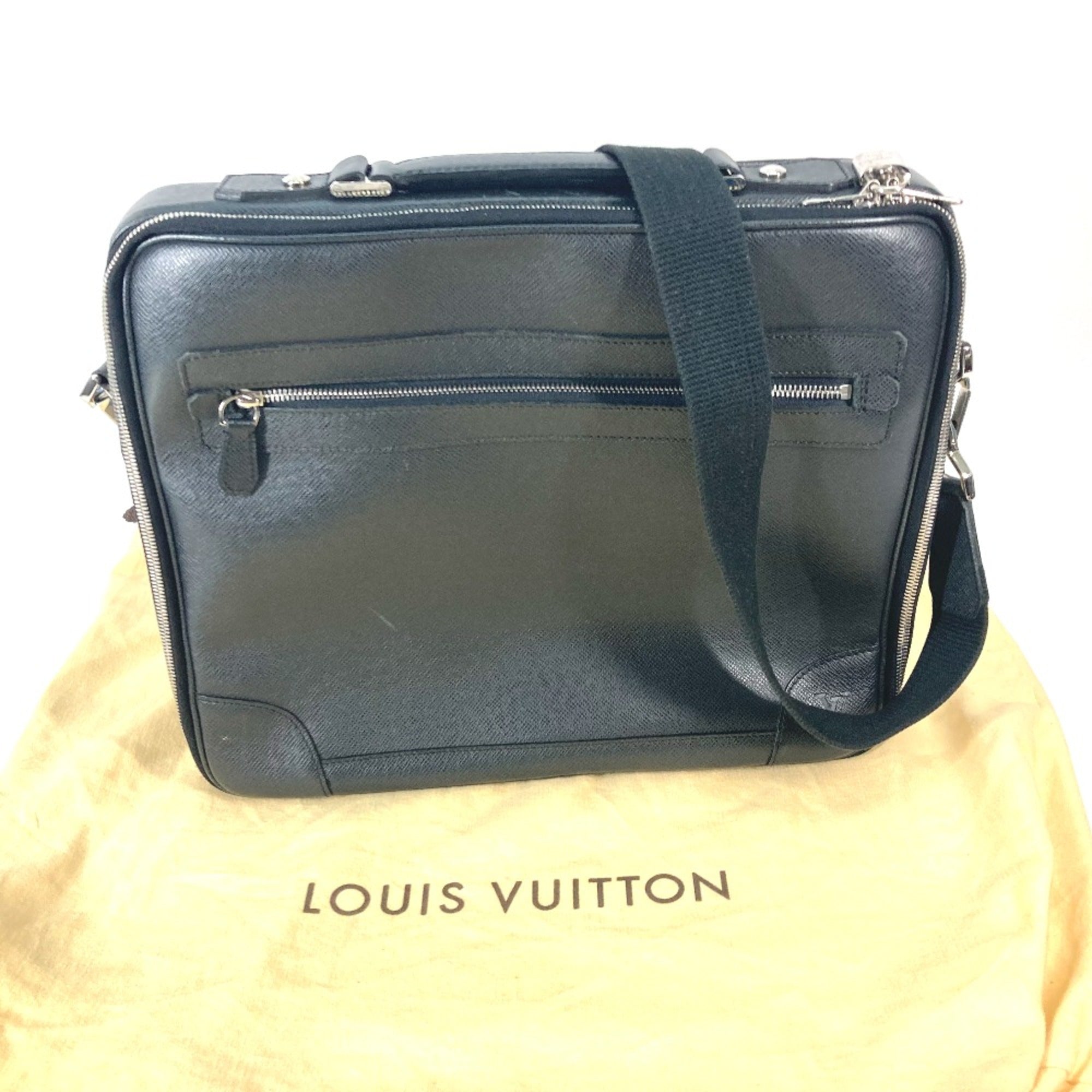 Louis Vuitton Black Leather Briefcase (Pre-Owned)