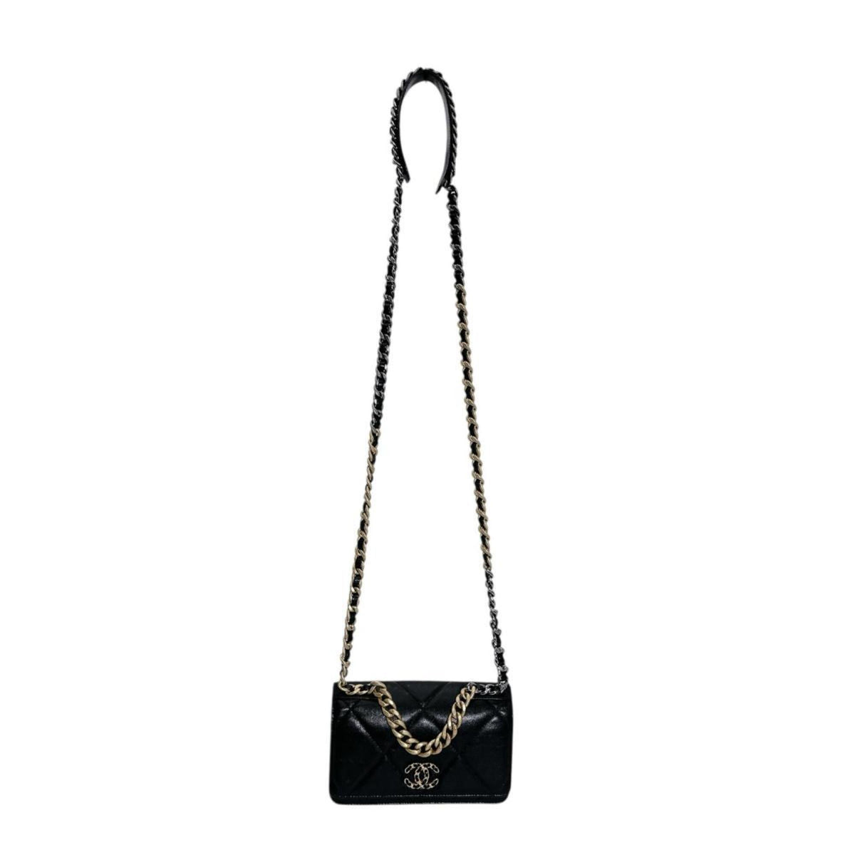 Chanel Black Leather Chain/Shoulder Wallet (Pre-Owned)