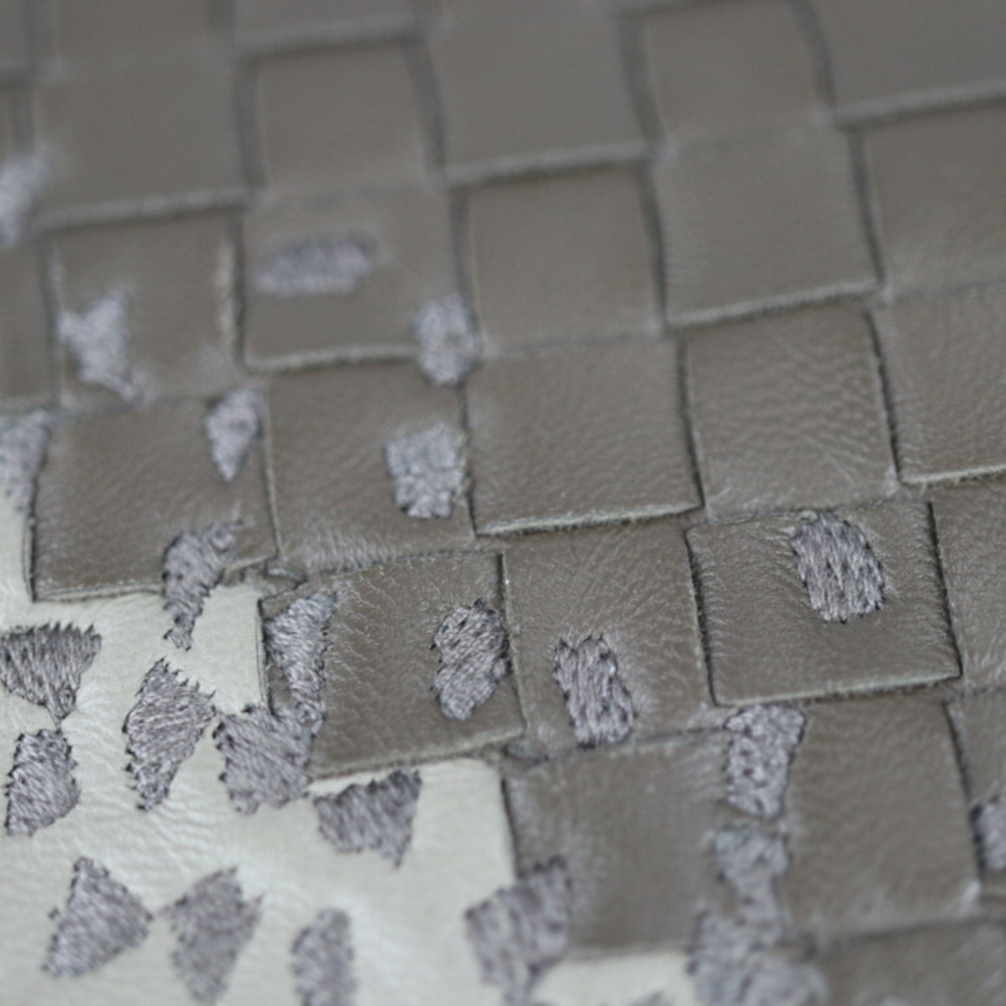 Bottega Veneta Intrecciato Intrecciato Clutch Bag Pouch (Pre-Owned)