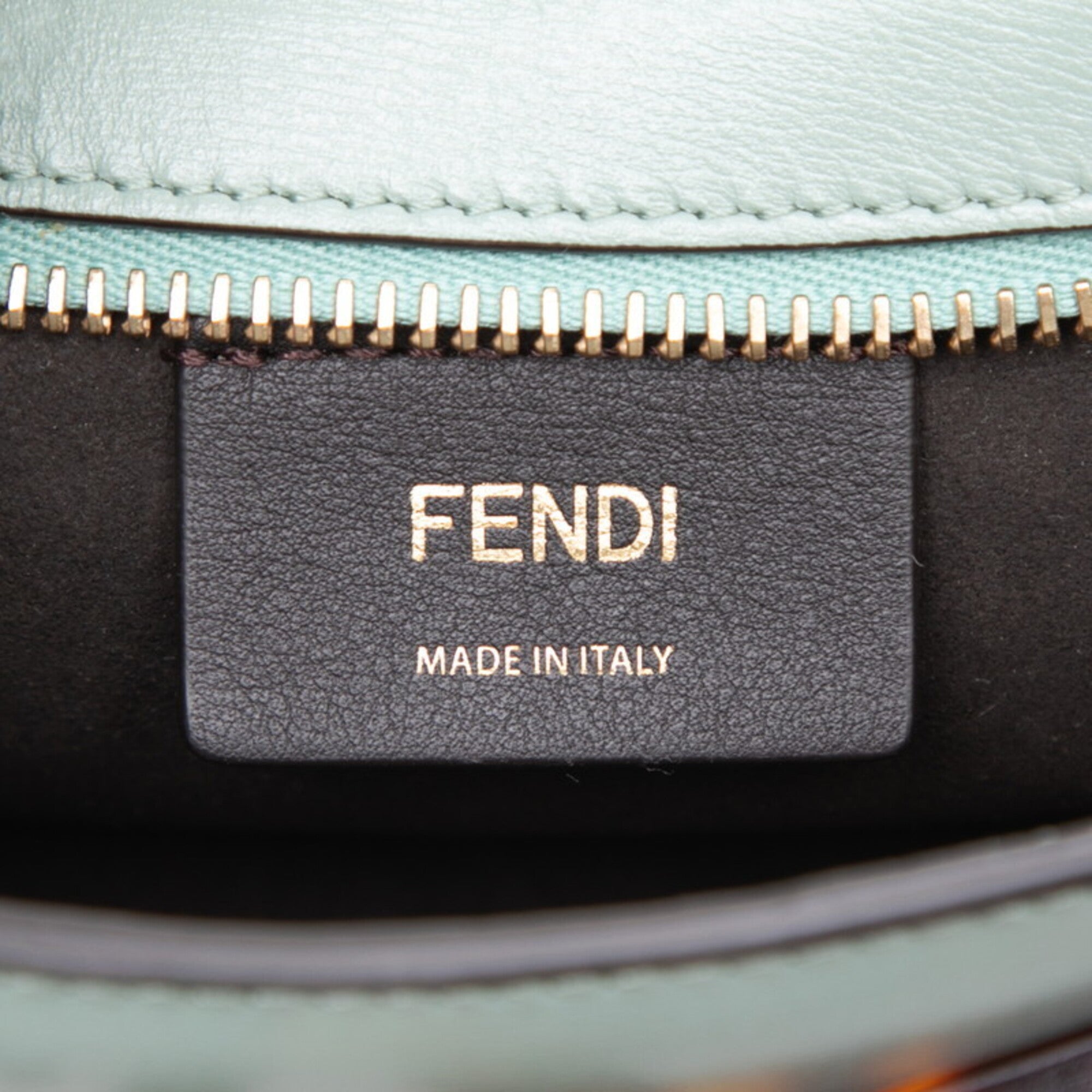 Fendi Green Leather Handbag (Pre-Owned)