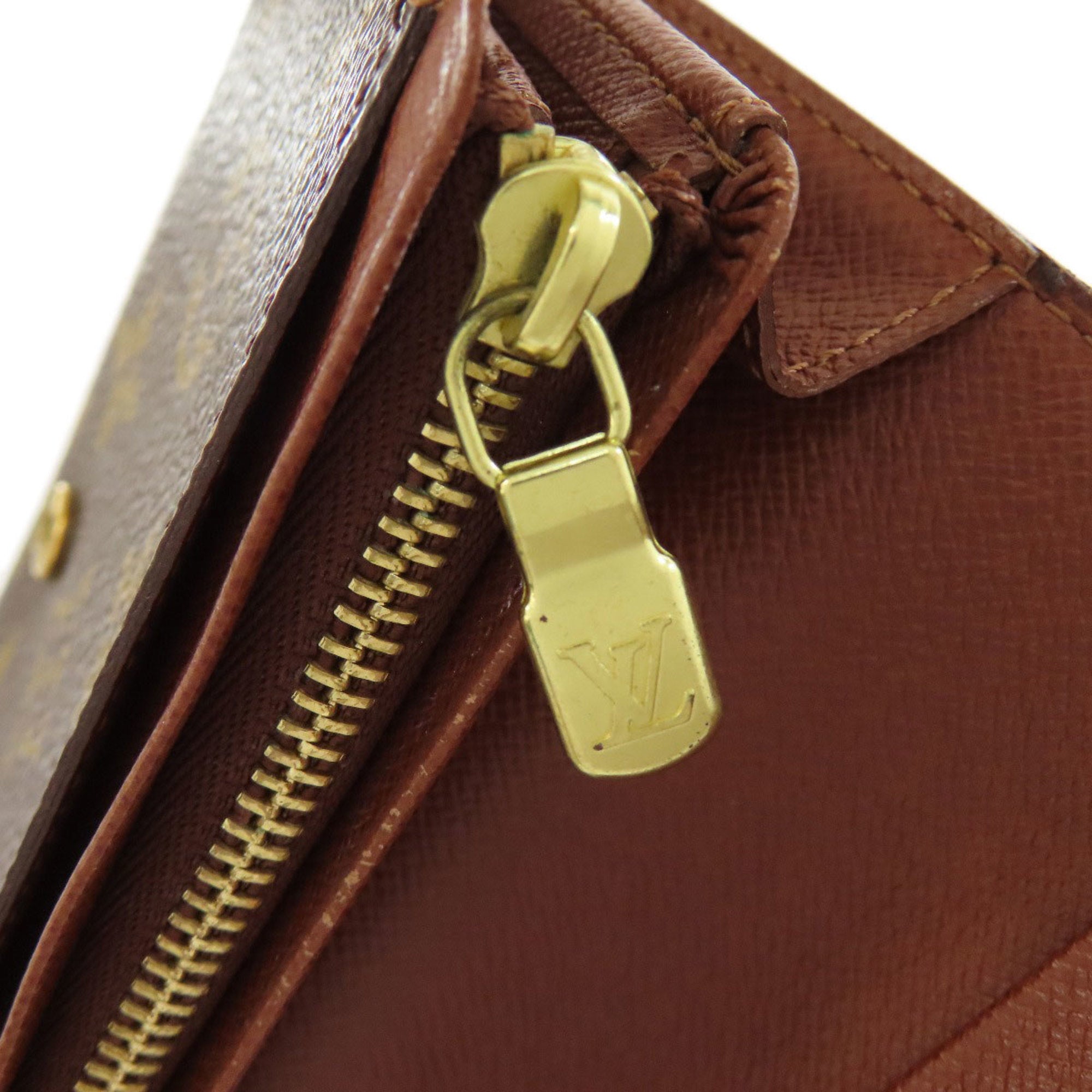 Louis Vuitton Brown Monogram Monogram Wallet (Bi-Fold) (Pre-Owned)