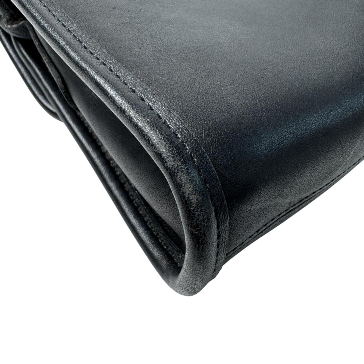 Coach Black Leather Shoulder Bag (Pre-Owned)