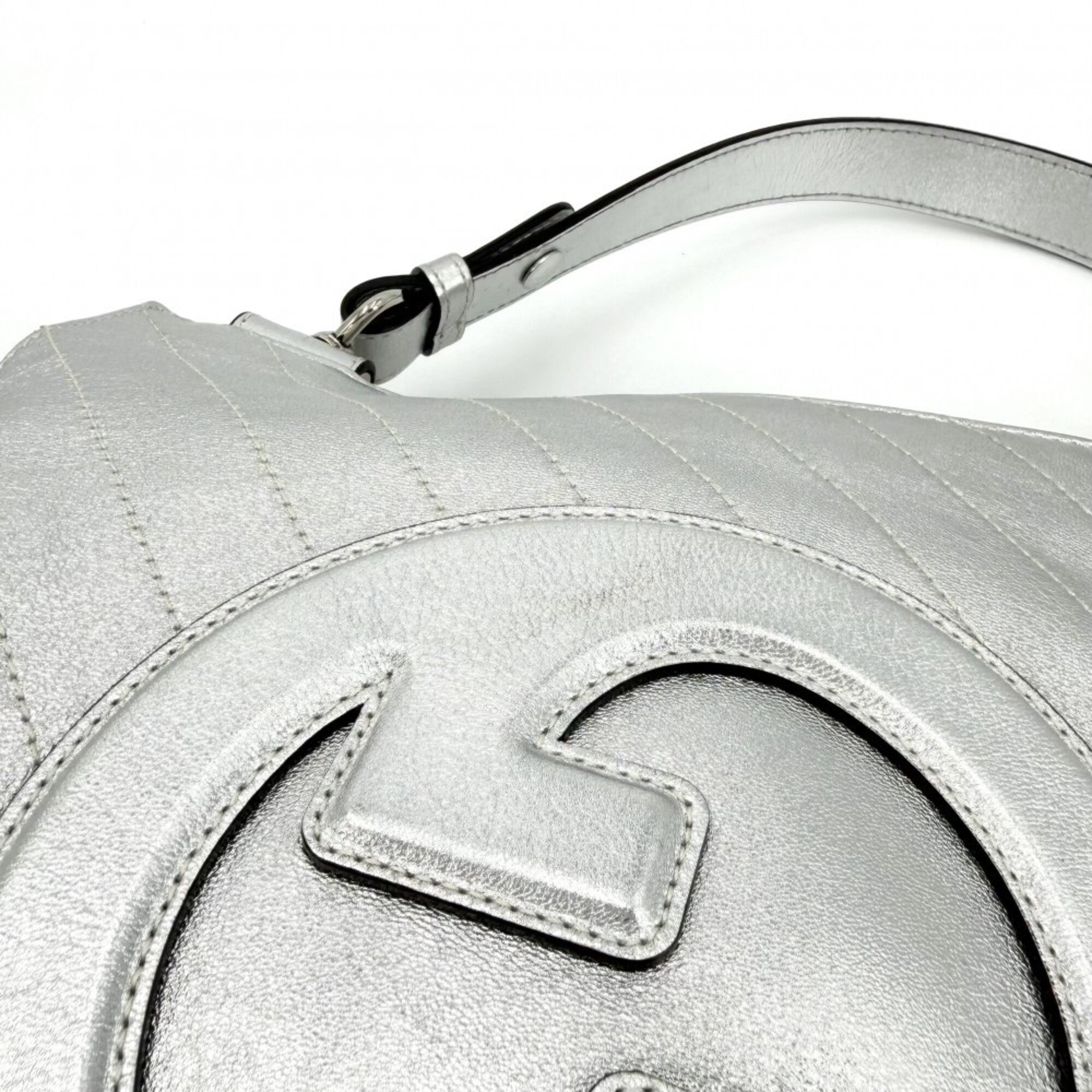 Gucci Metallic Silver Leather Handbag Shoulder Bag (Pre-Owned)