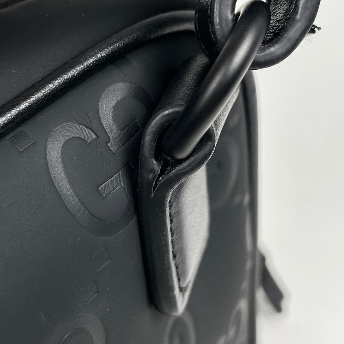 Gucci Black Leather Shoulder Bag (Pre-Owned)