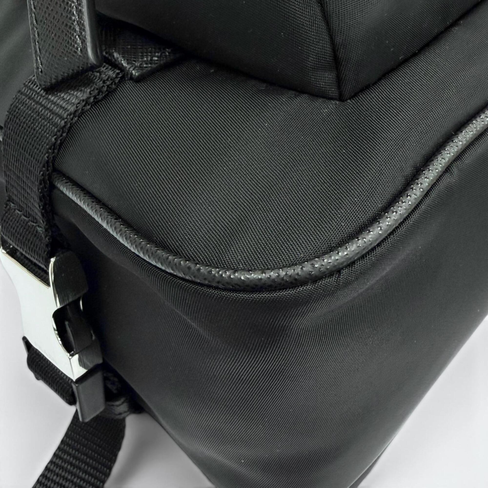 Prada Black Nylon Leather Shoulder Bag (Pre-Owned)