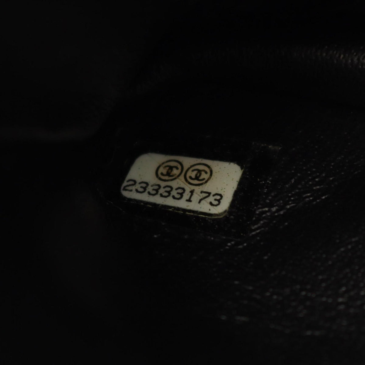 Chanel Black Grained Calfskin Handbag Shoulder Bag (Pre-Owned)