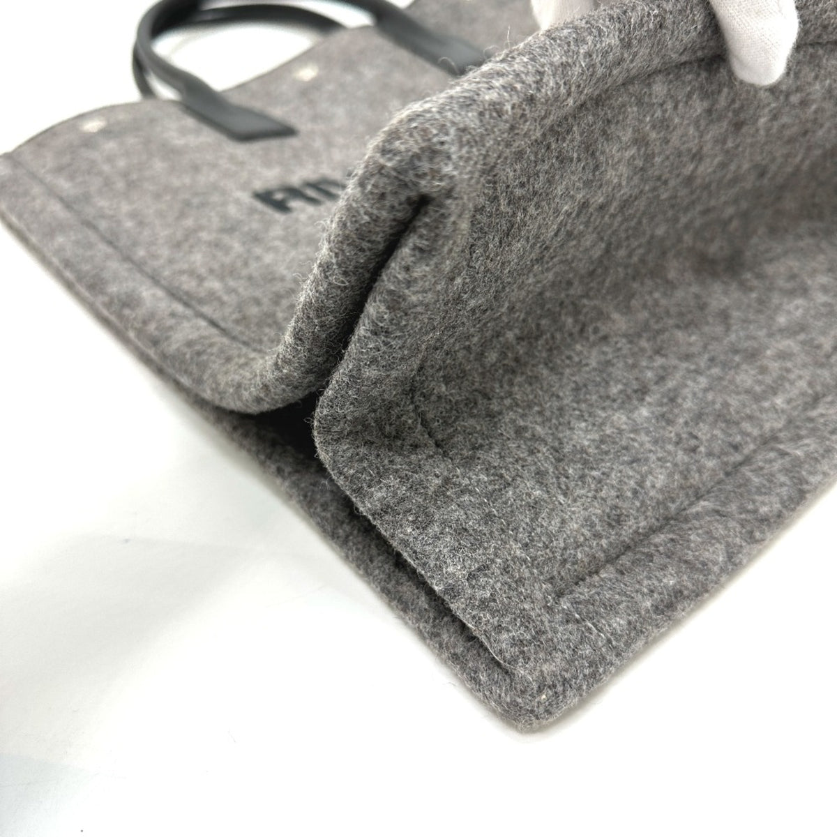 Saint Laurent Gray Other Tote Bag (Pre-Owned)