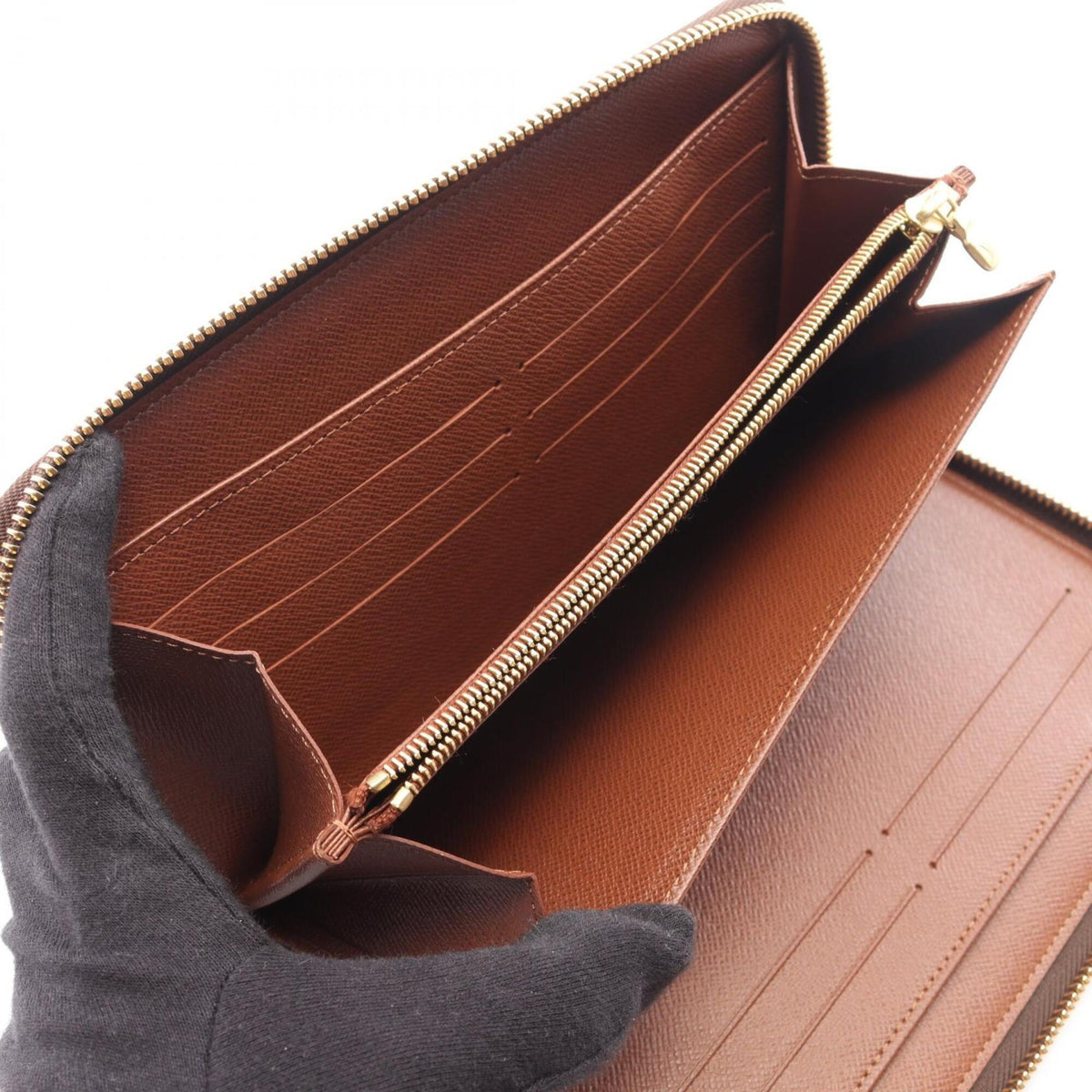 Louis Vuitton Brown Monogram Monogram Wallet (Bi-Fold) (Pre-Owned)