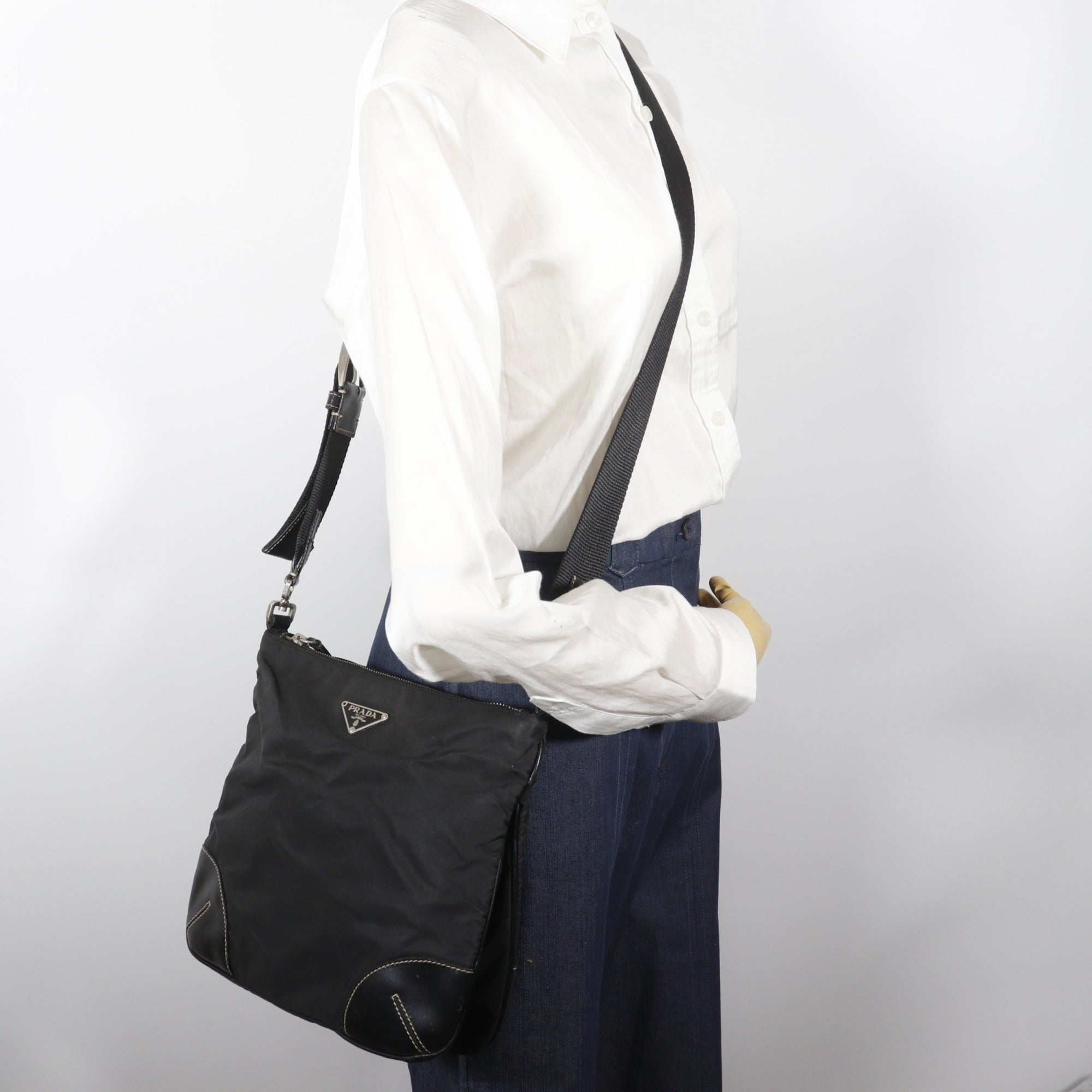 Prada Black Nylon Shoulder Bag (Pre-Owned)