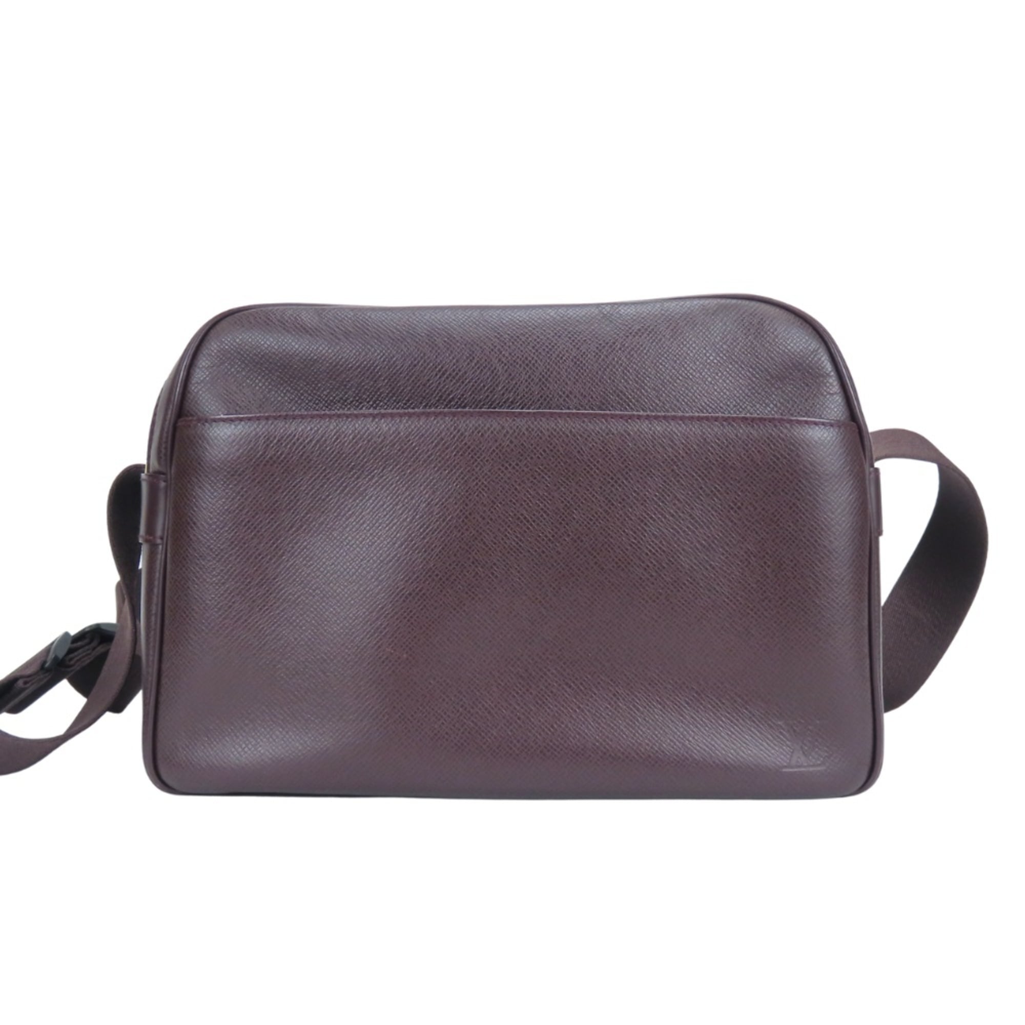 Louis Vuitton Acajou Galle Taiga Leather Shoulder Bag (Pre-Owned)