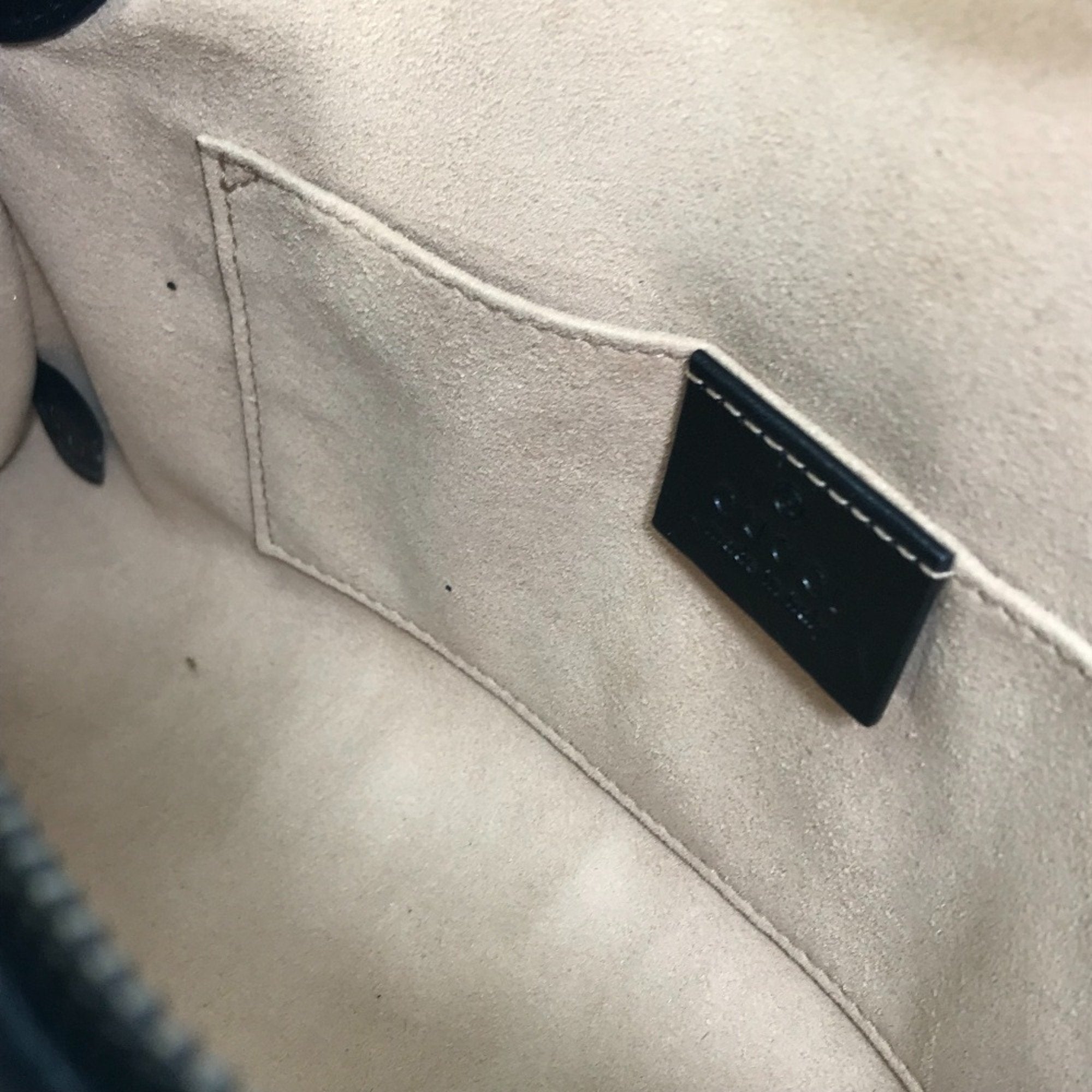 Gucci Black Leather Shoulder Bag (Pre-Owned)