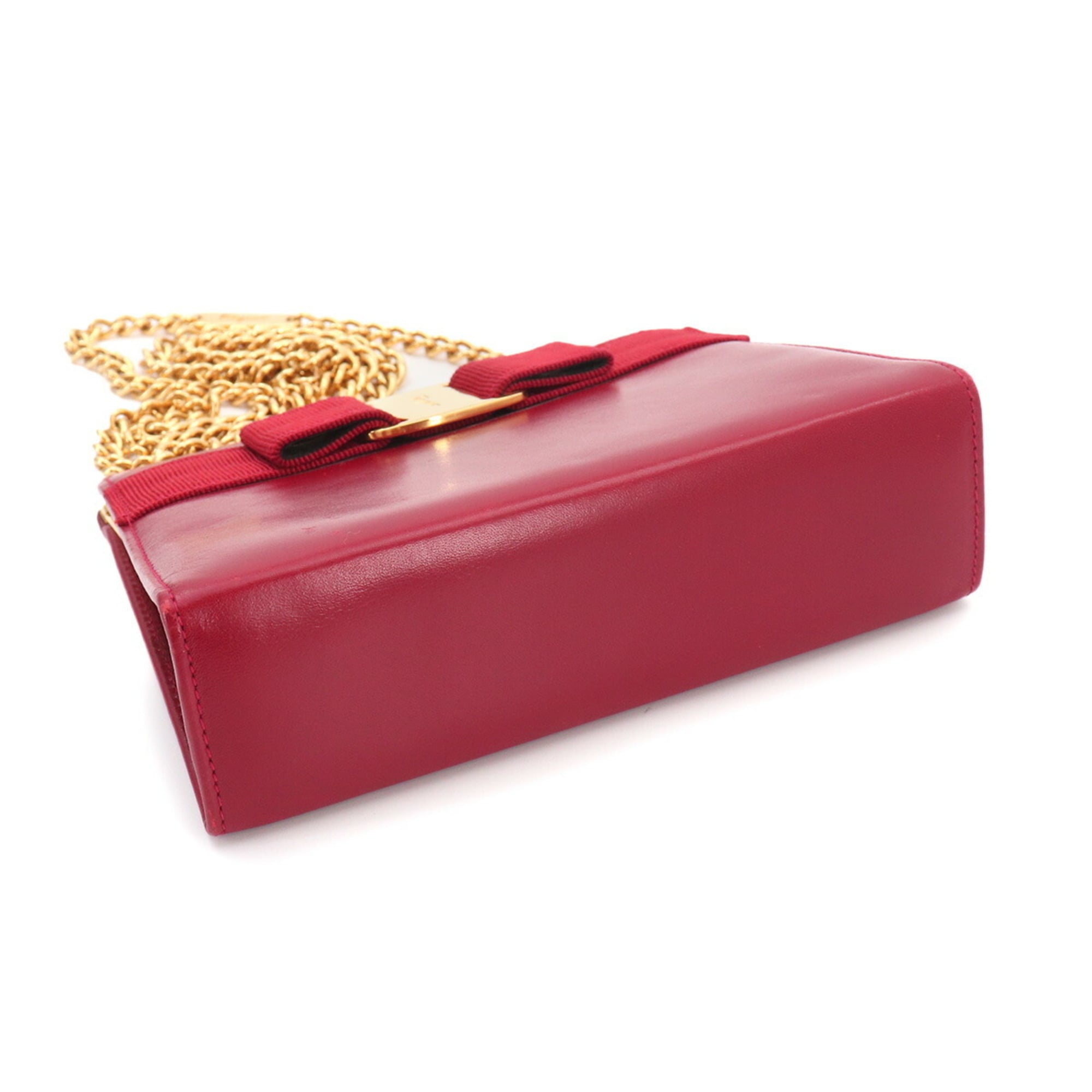 Salvatore Ferragamo Red Color Leather Shoulder Bag (Pre-Owned)