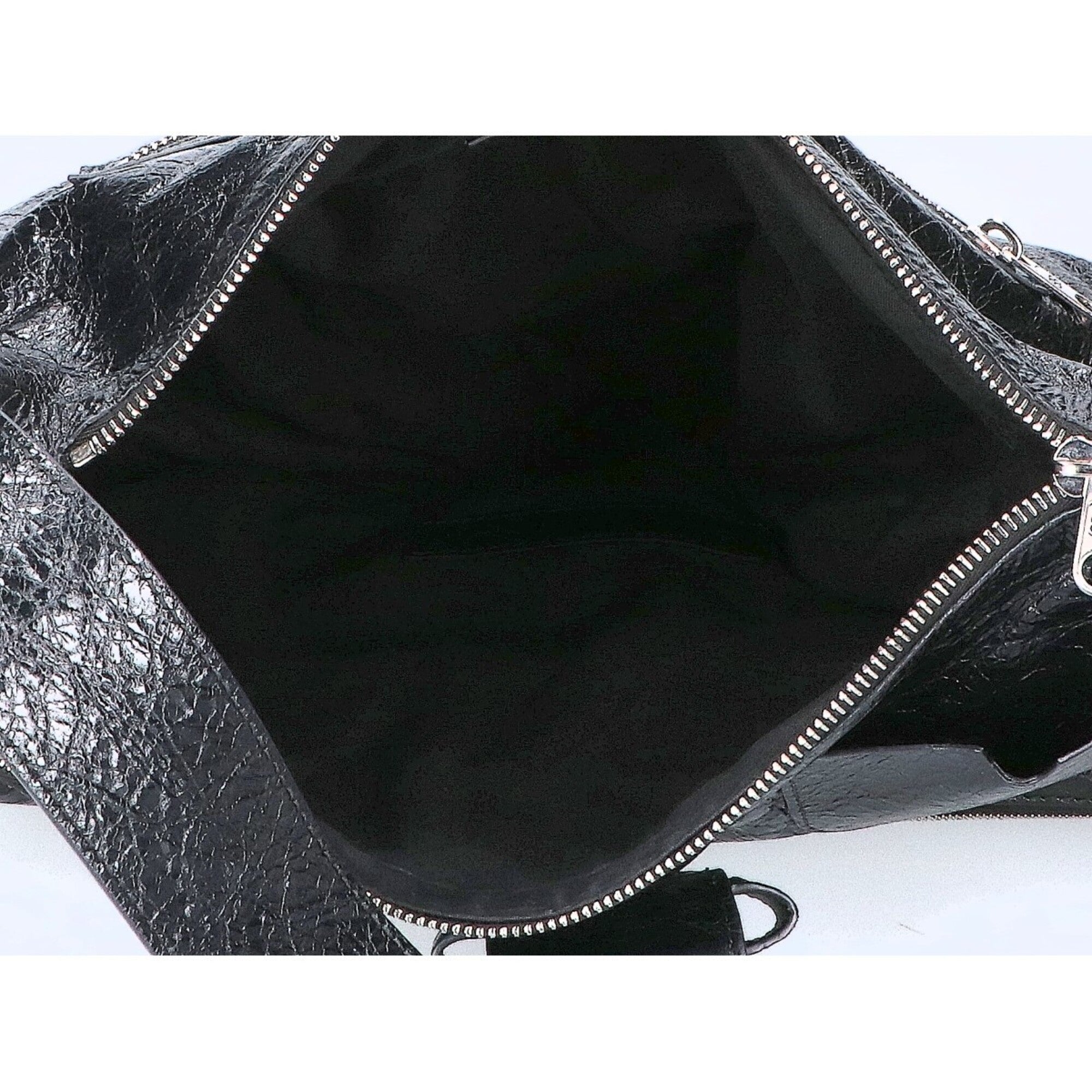 Balenciaga Black Leather Messenger Bag Shoulder Bag (Pre-Owned)