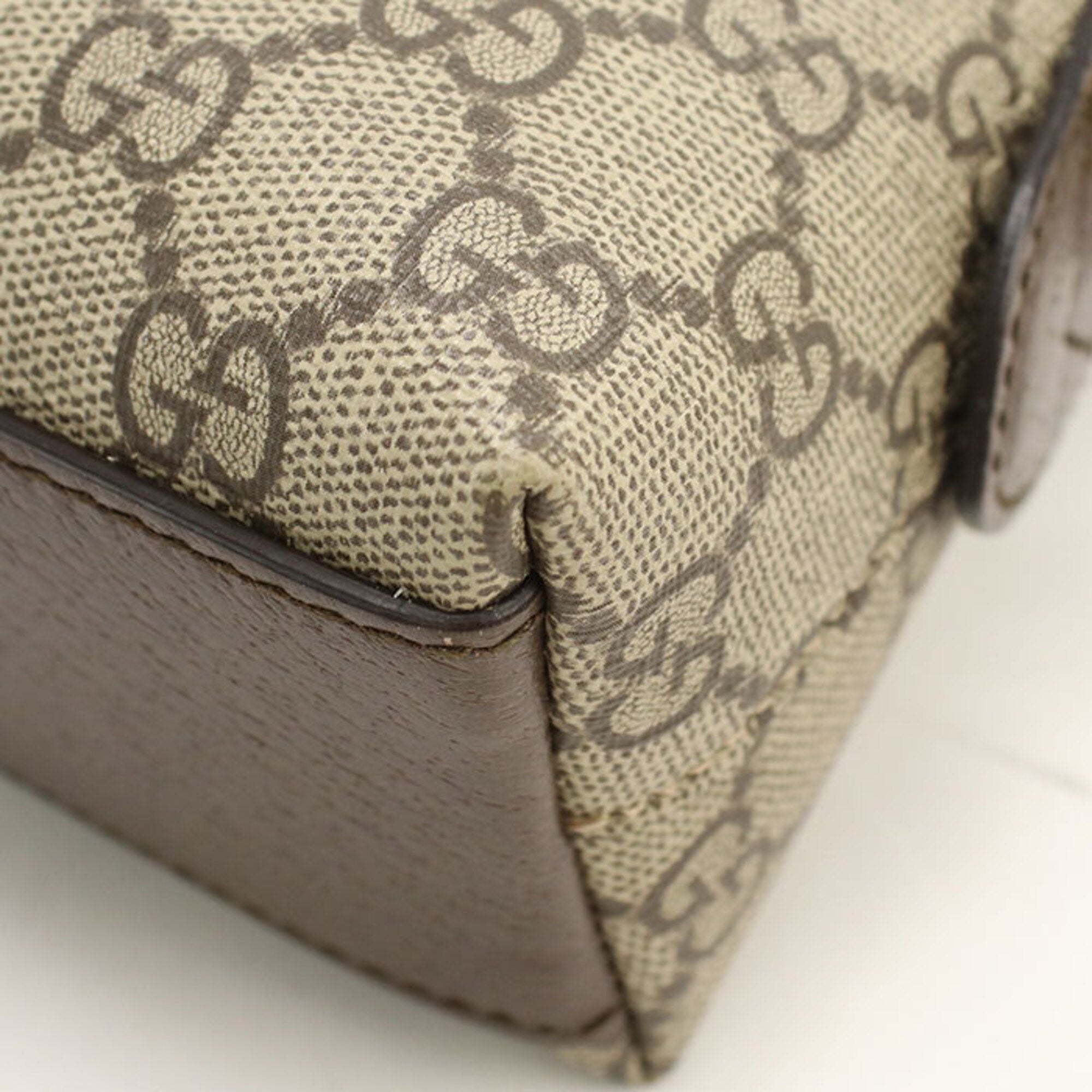 Gucci Beige Gg Supreme Shoulder Bag (Pre-Owned)