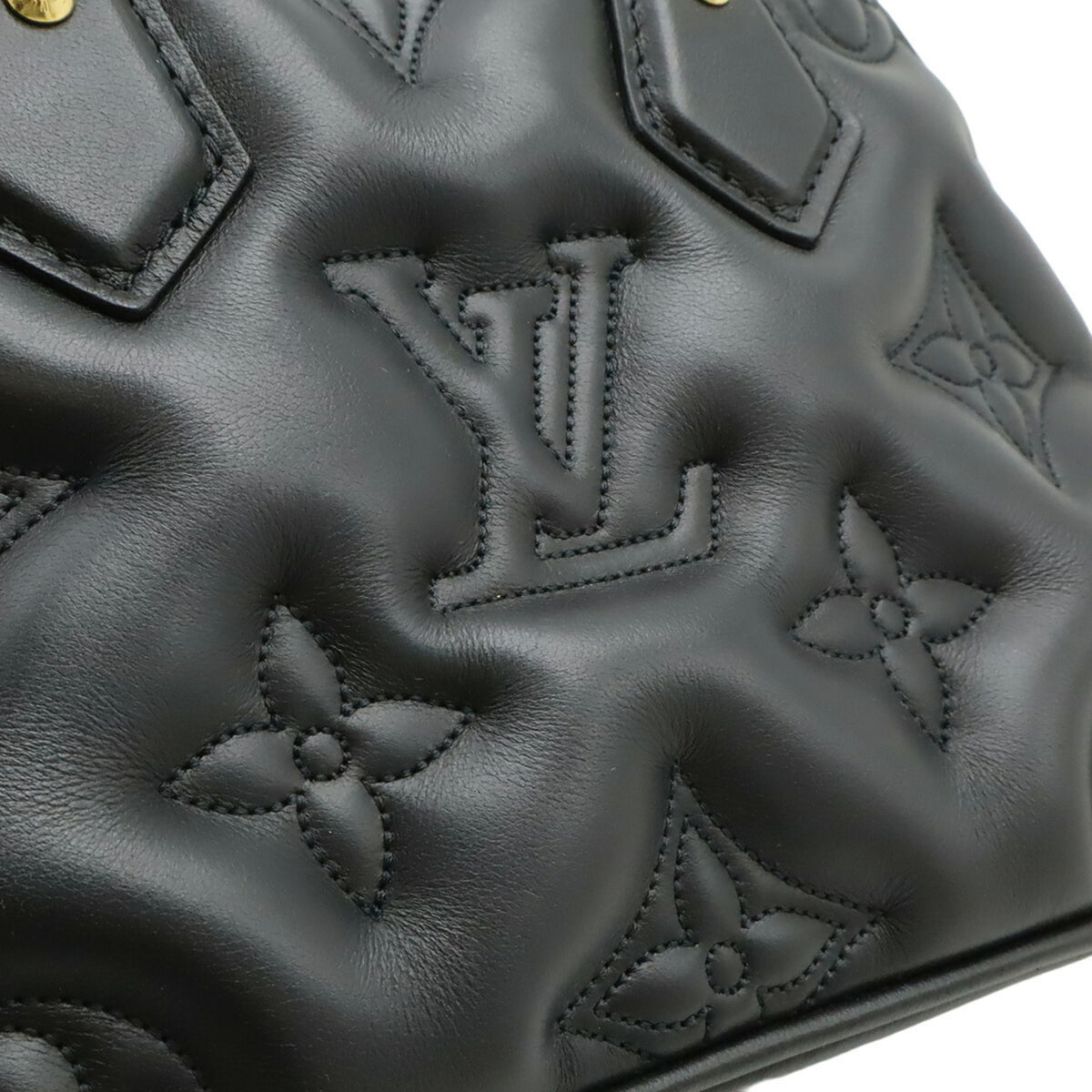Louis Vuitton Black Noir White Quilting Handbag Shoulder Bag (Pre-Owned)