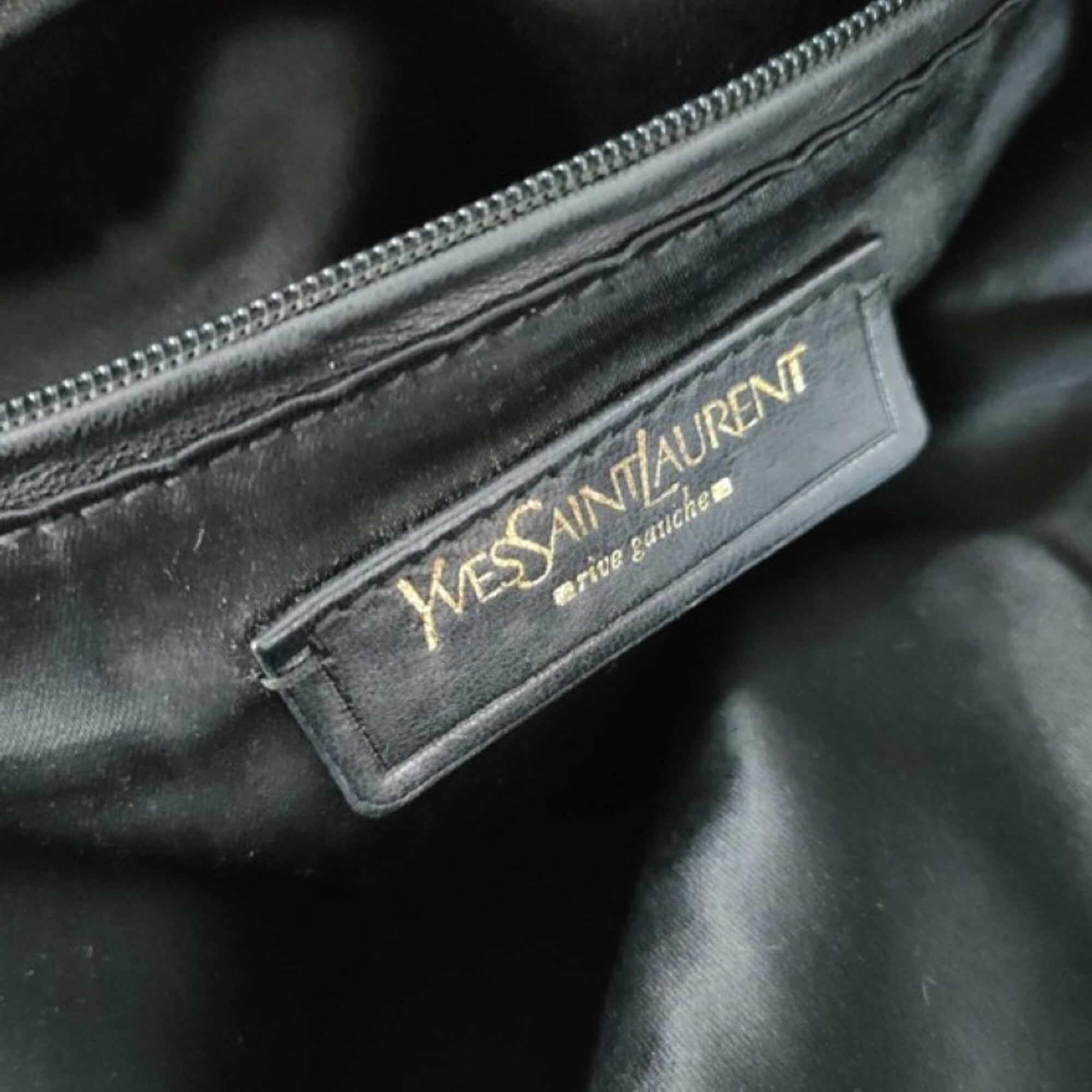 Yves Saint Laurent Black Patent Leather Tote Bag (Pre-Owned)