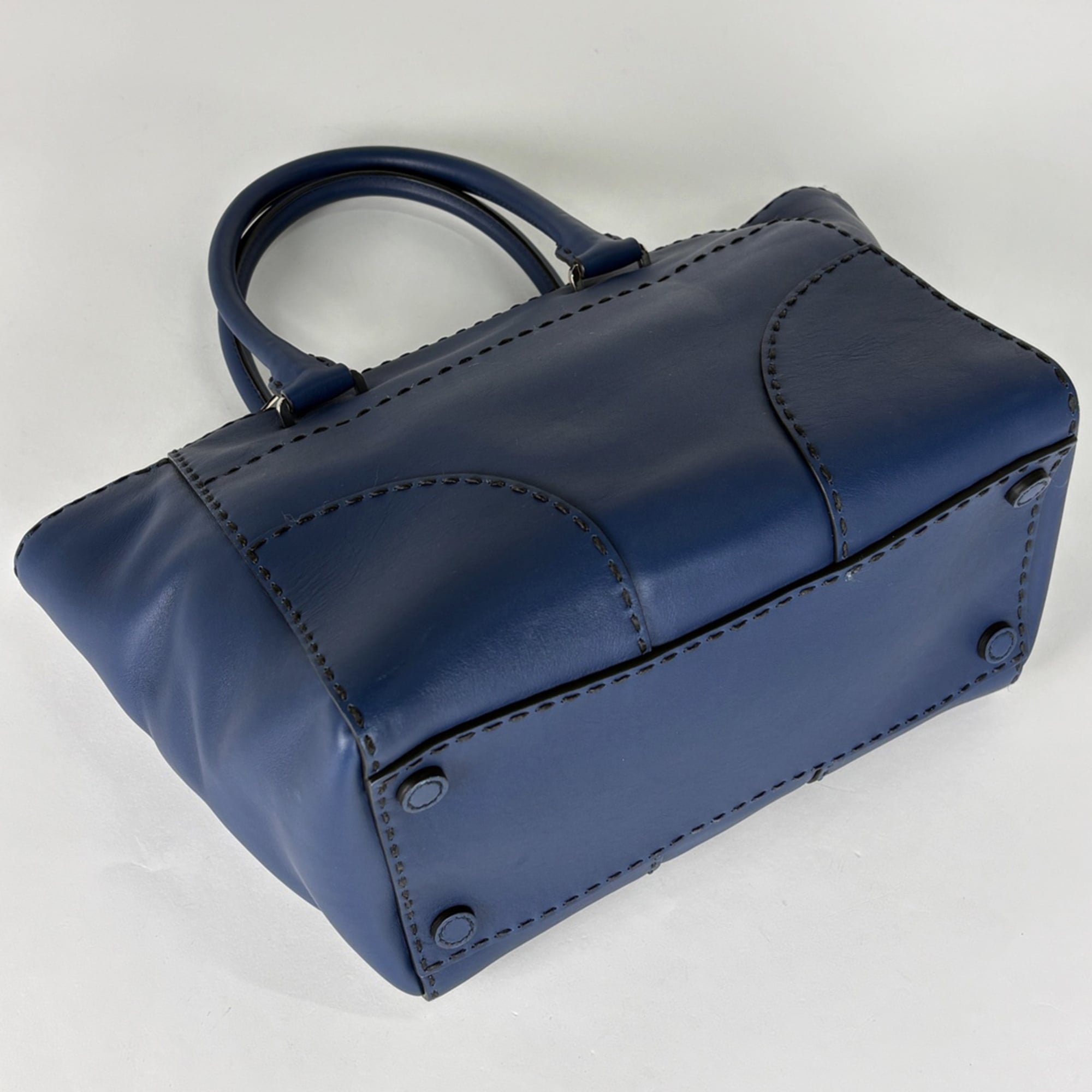 Prada Blue Leather Handbag (Pre-Owned)