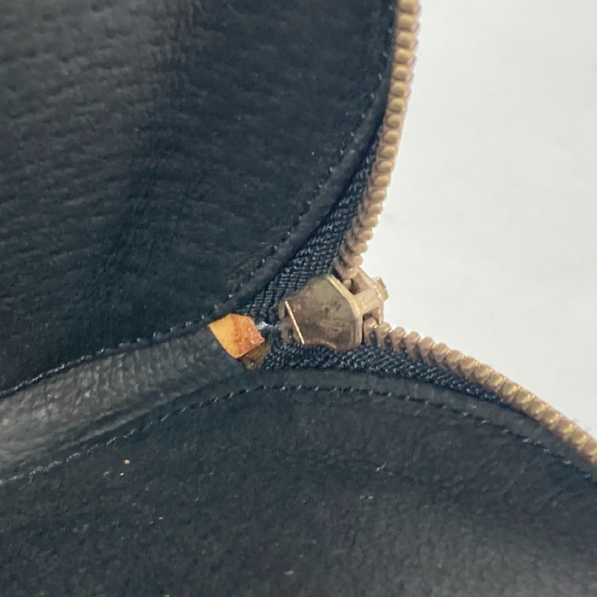 Fendi Black Leather Backpack (Pre-Owned)