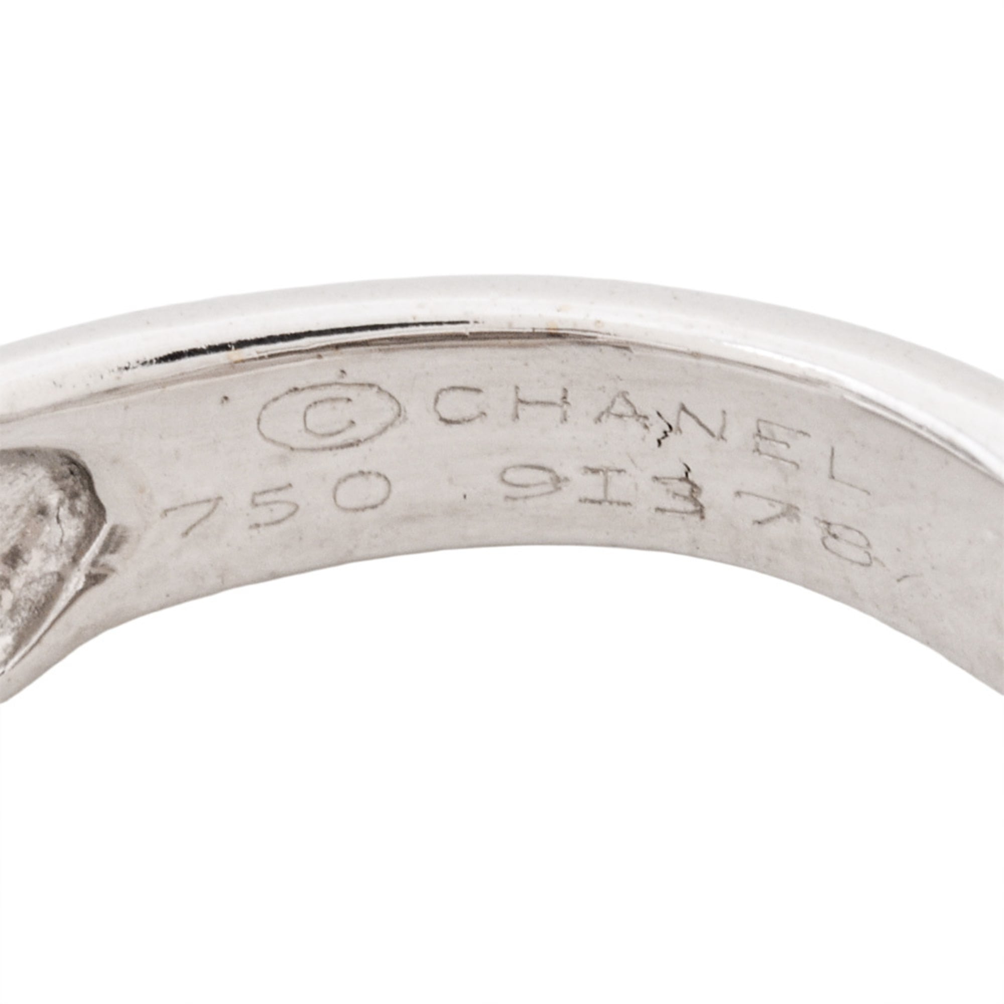 Chanel White Gold White Gold (18K) Band Ring (Pre-Owned)