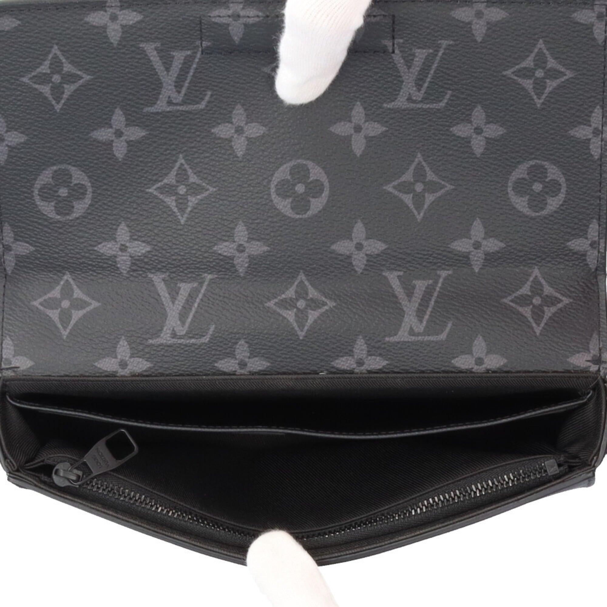 Louis Vuitton Epi Black Epi Leather Monogram Eclipse Long Wallet (Bi-Fold) (Pre-Owned)