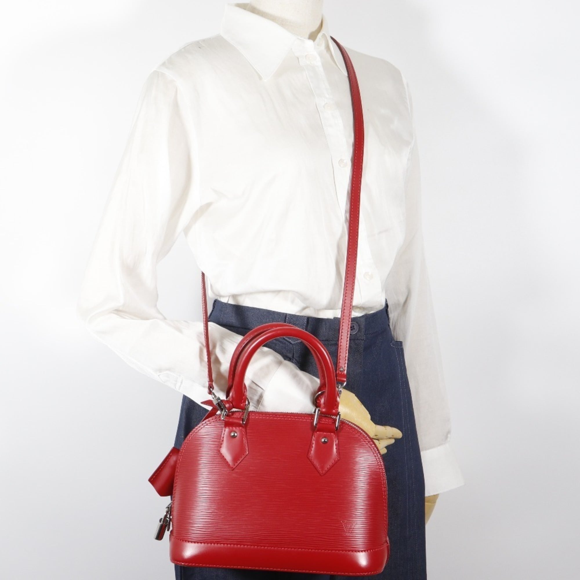 Louis Vuitton Red Color Epi Leather Handbag (Pre-Owned)